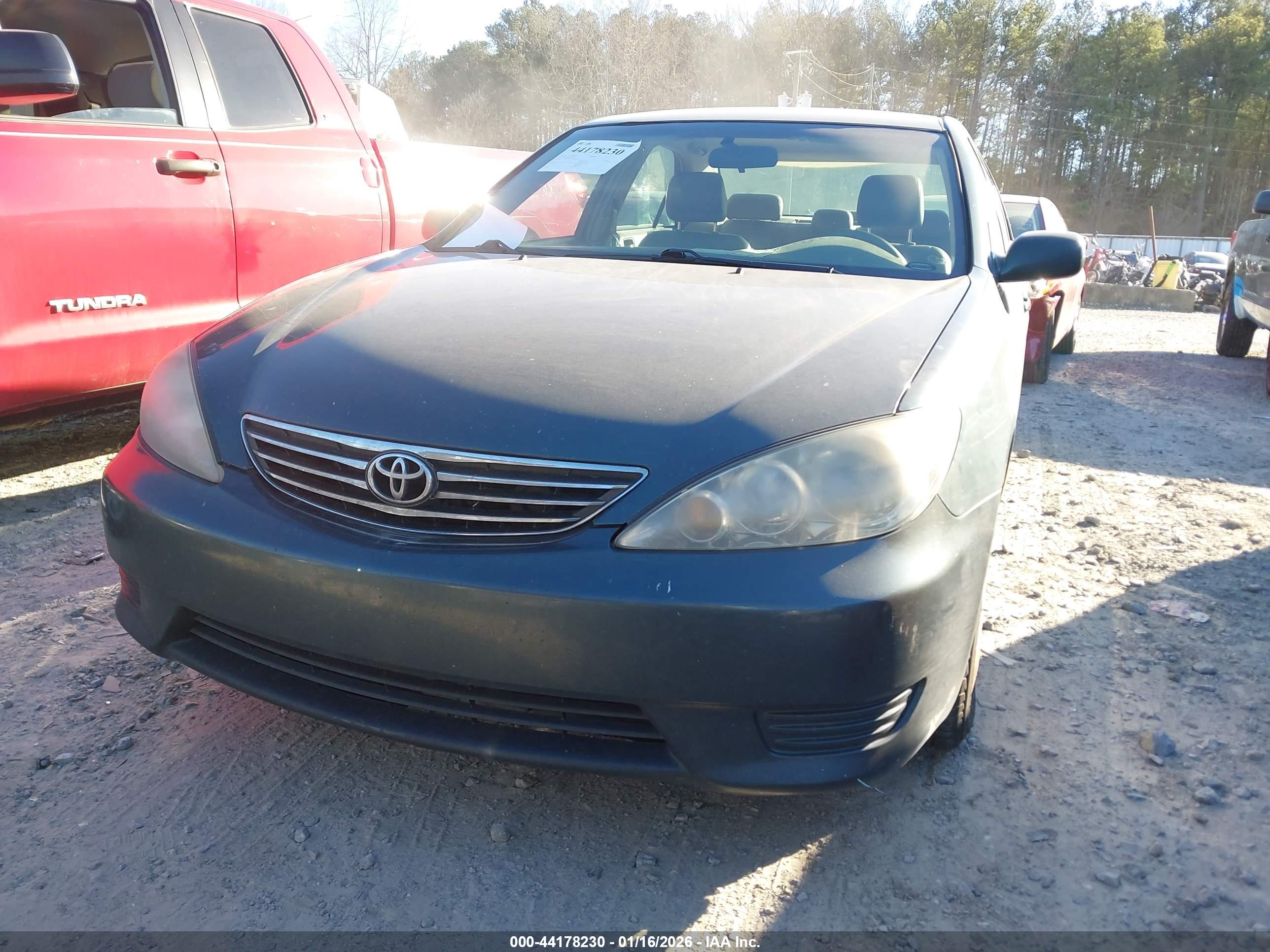 TOYOTA CAMRY image 6