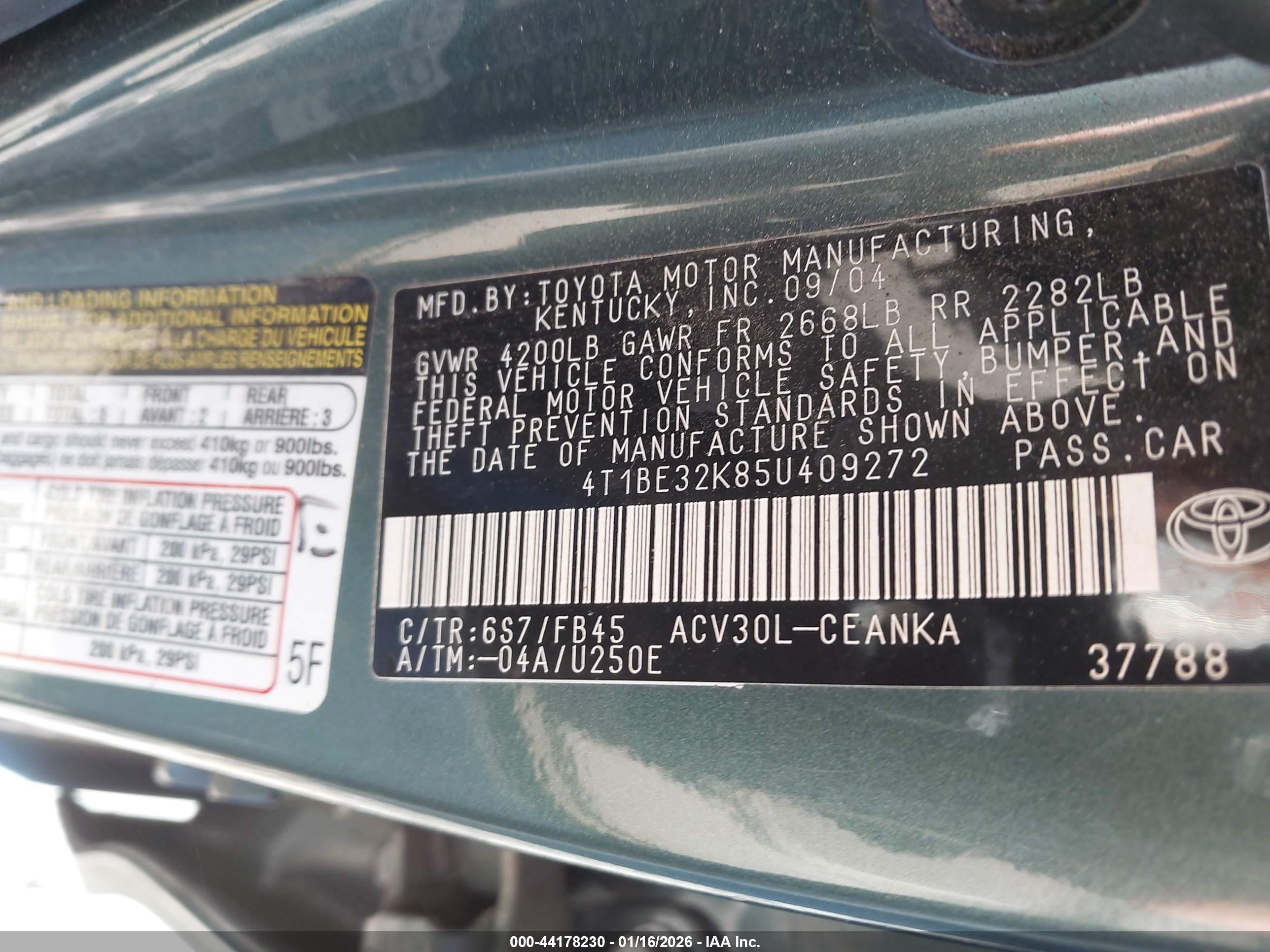 TOYOTA CAMRY image 9