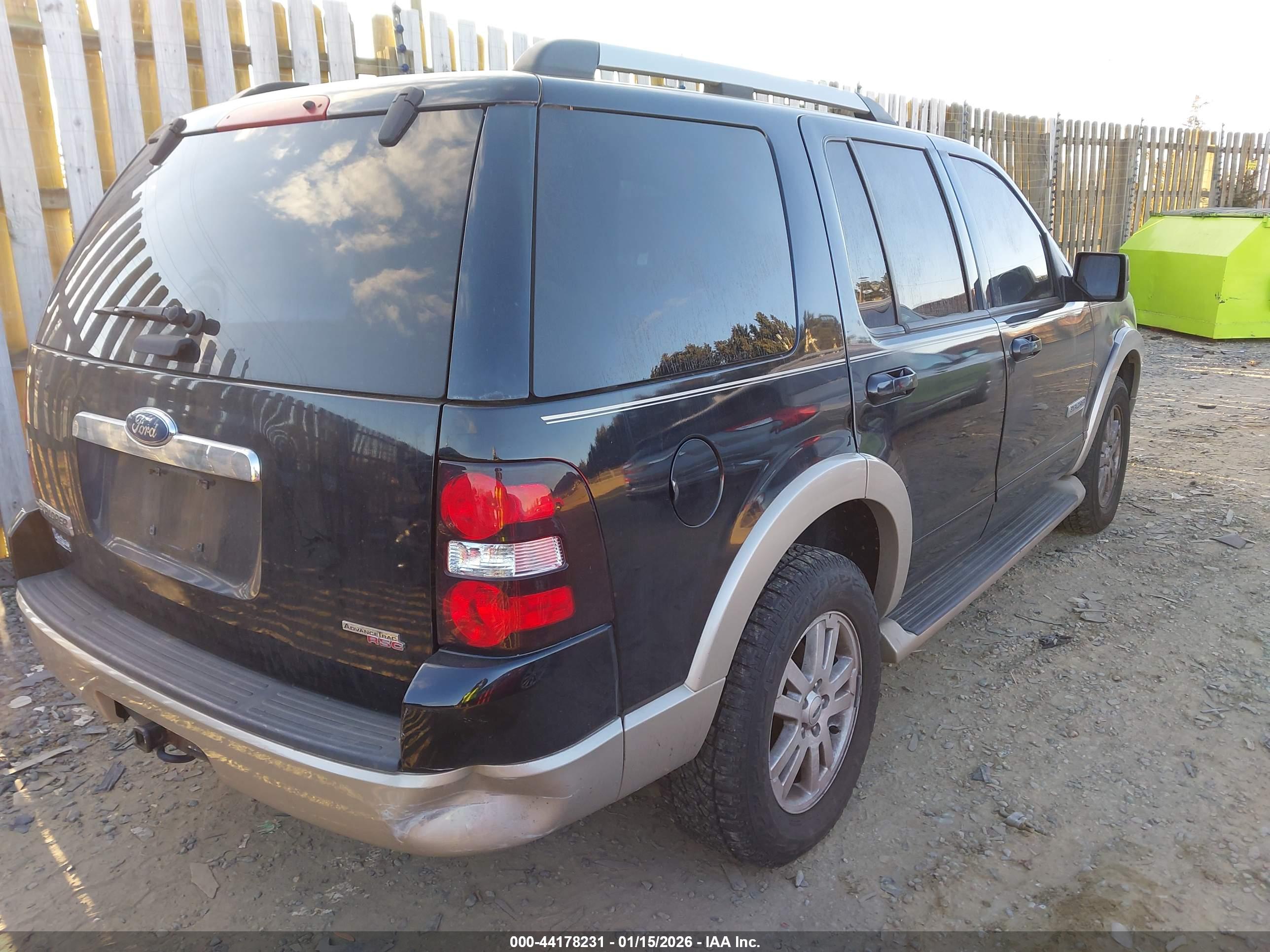 FORD EXPLORER image 4