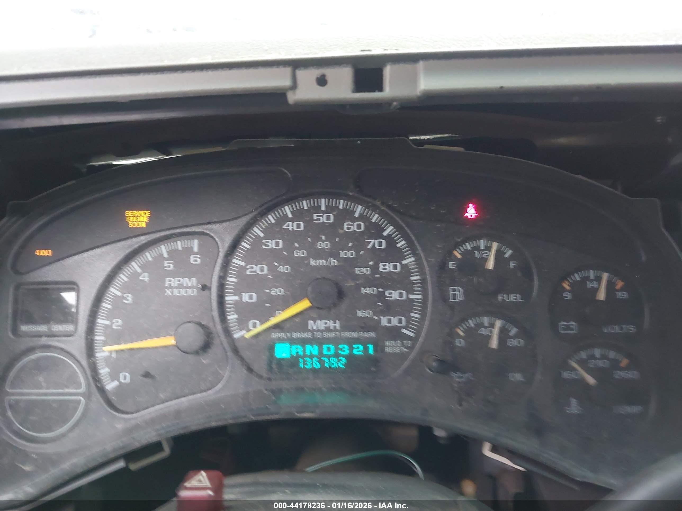 CHEVROLET SILVERADO image 7