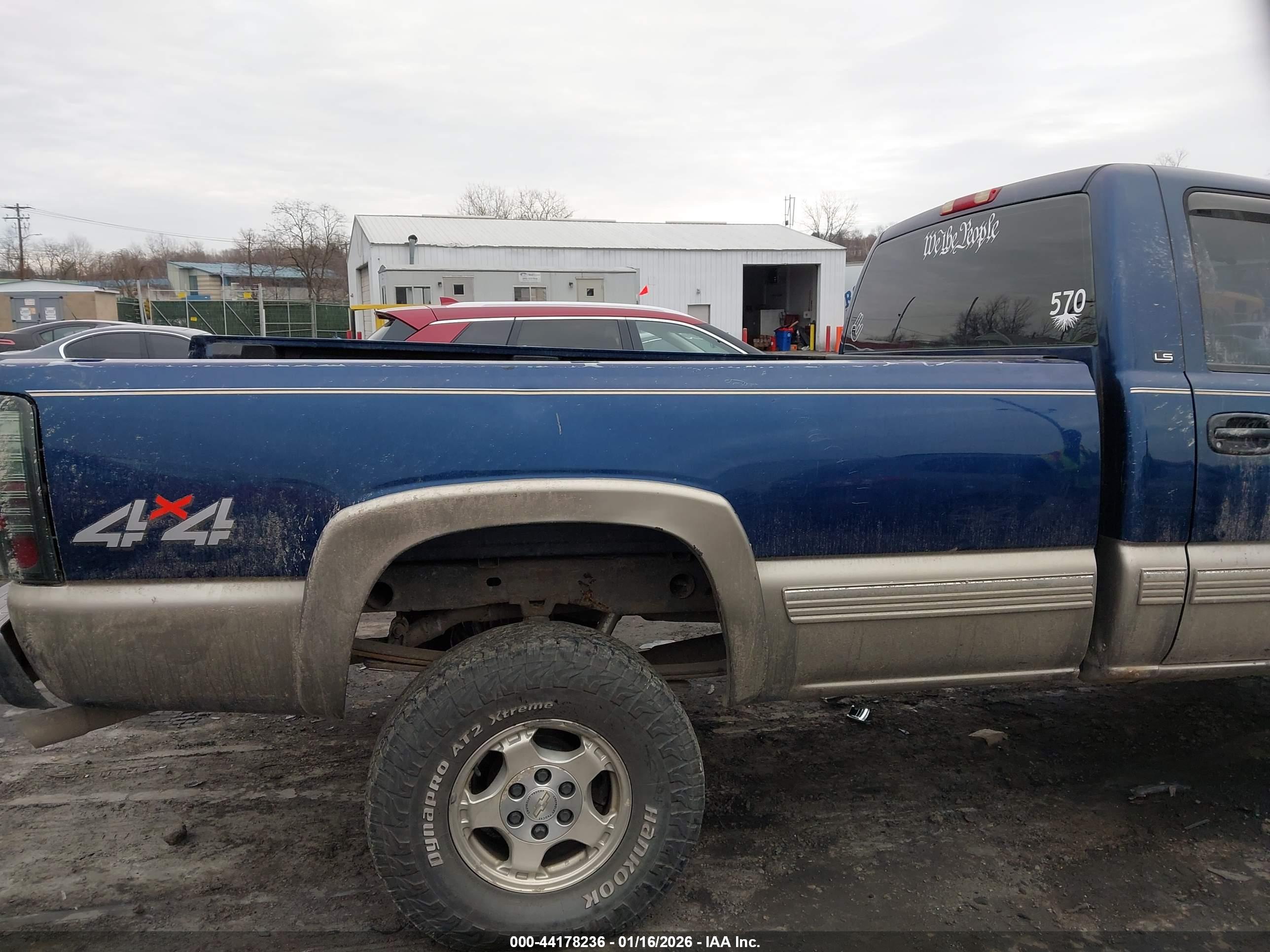 CHEVROLET SILVERADO image 8