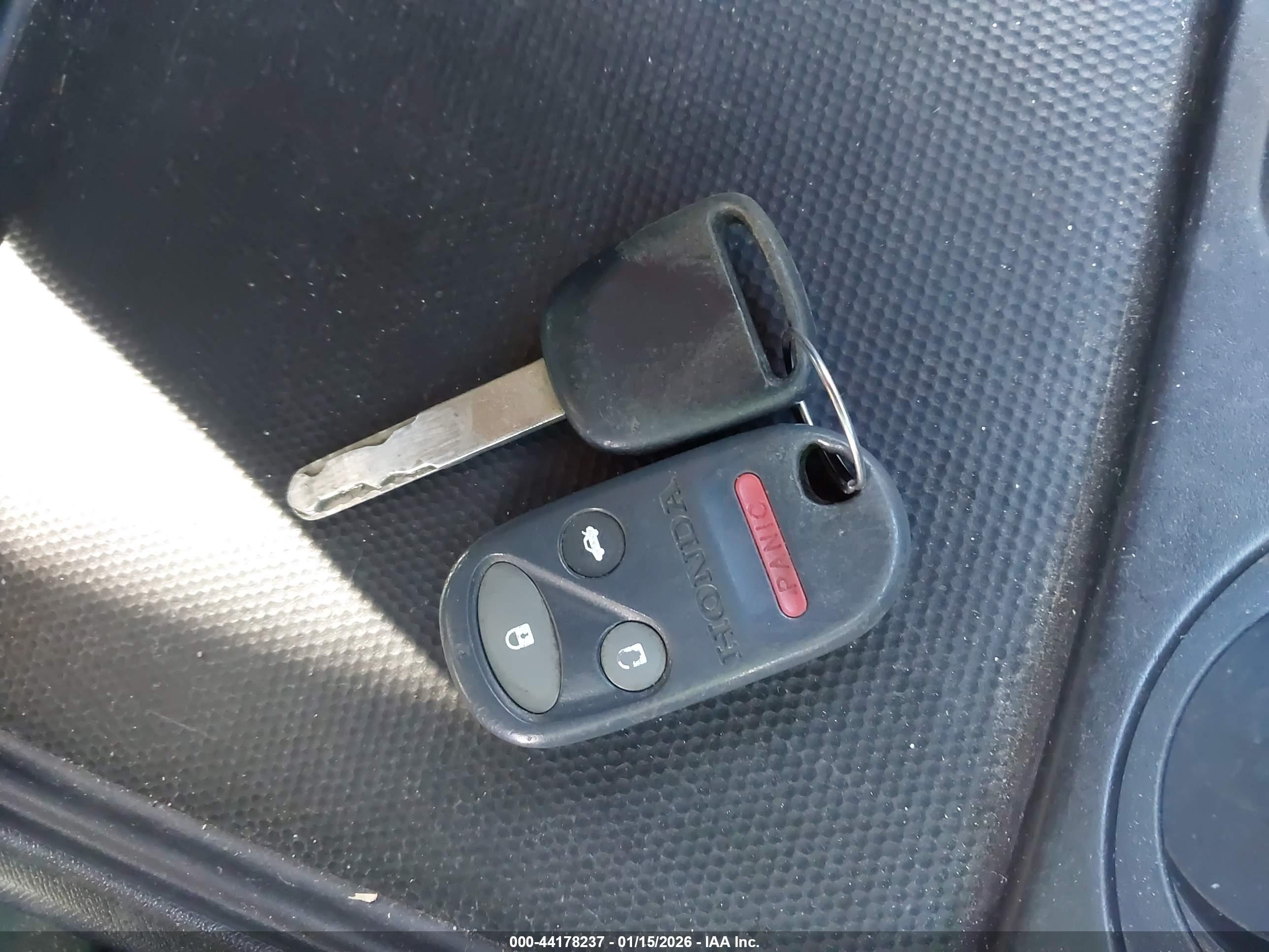 HONDA CR-V image 11