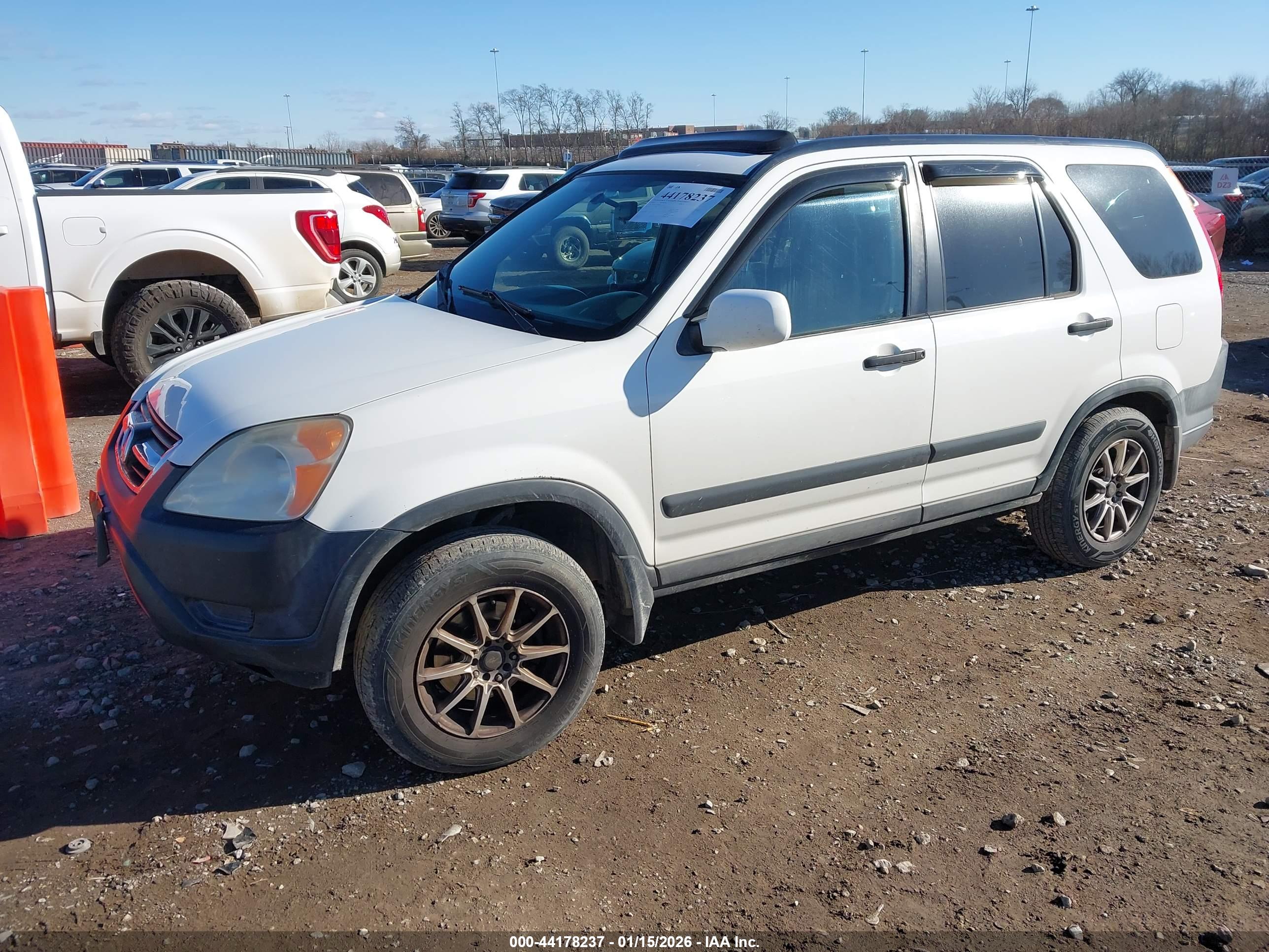 HONDA CR-V image 2