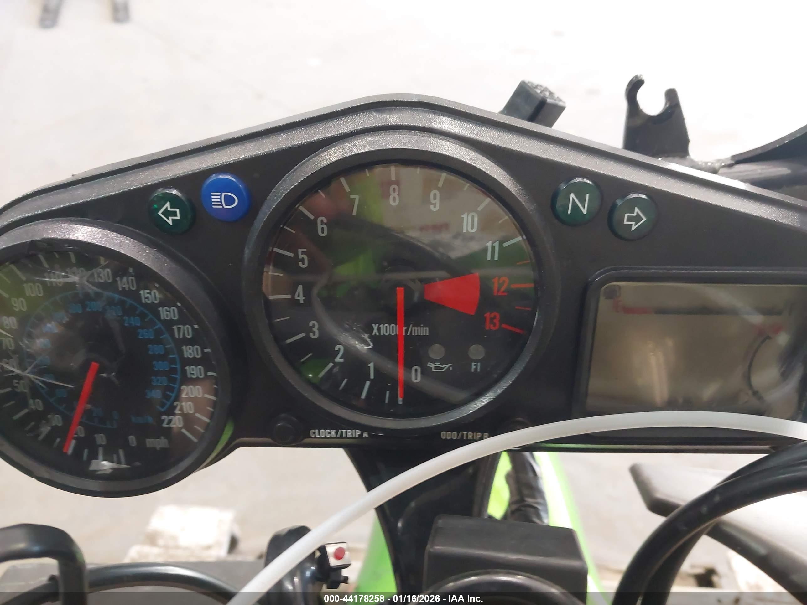 KAWASAKI ZX1200 image 7