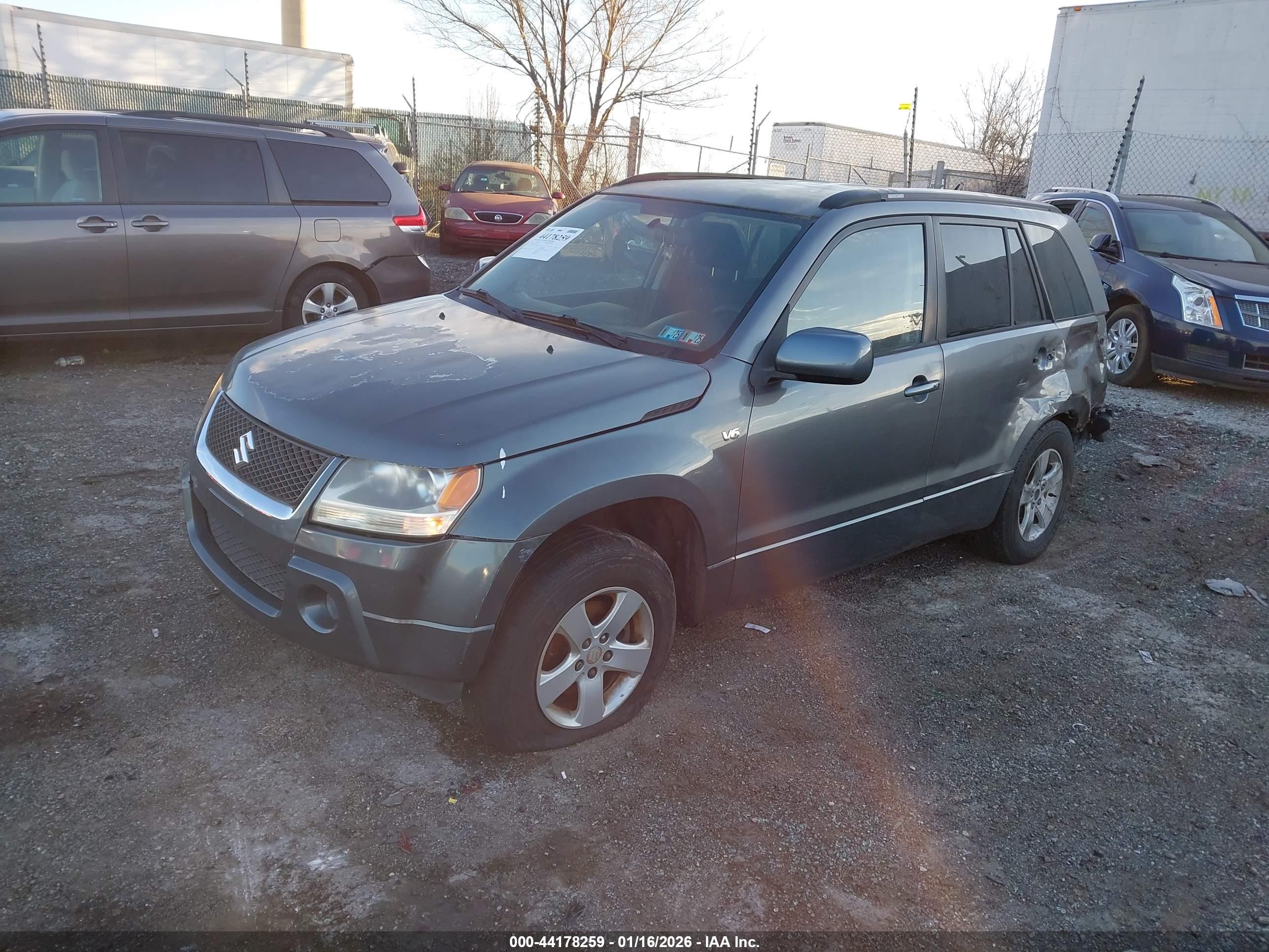 SUZUKI GRAND image 2
