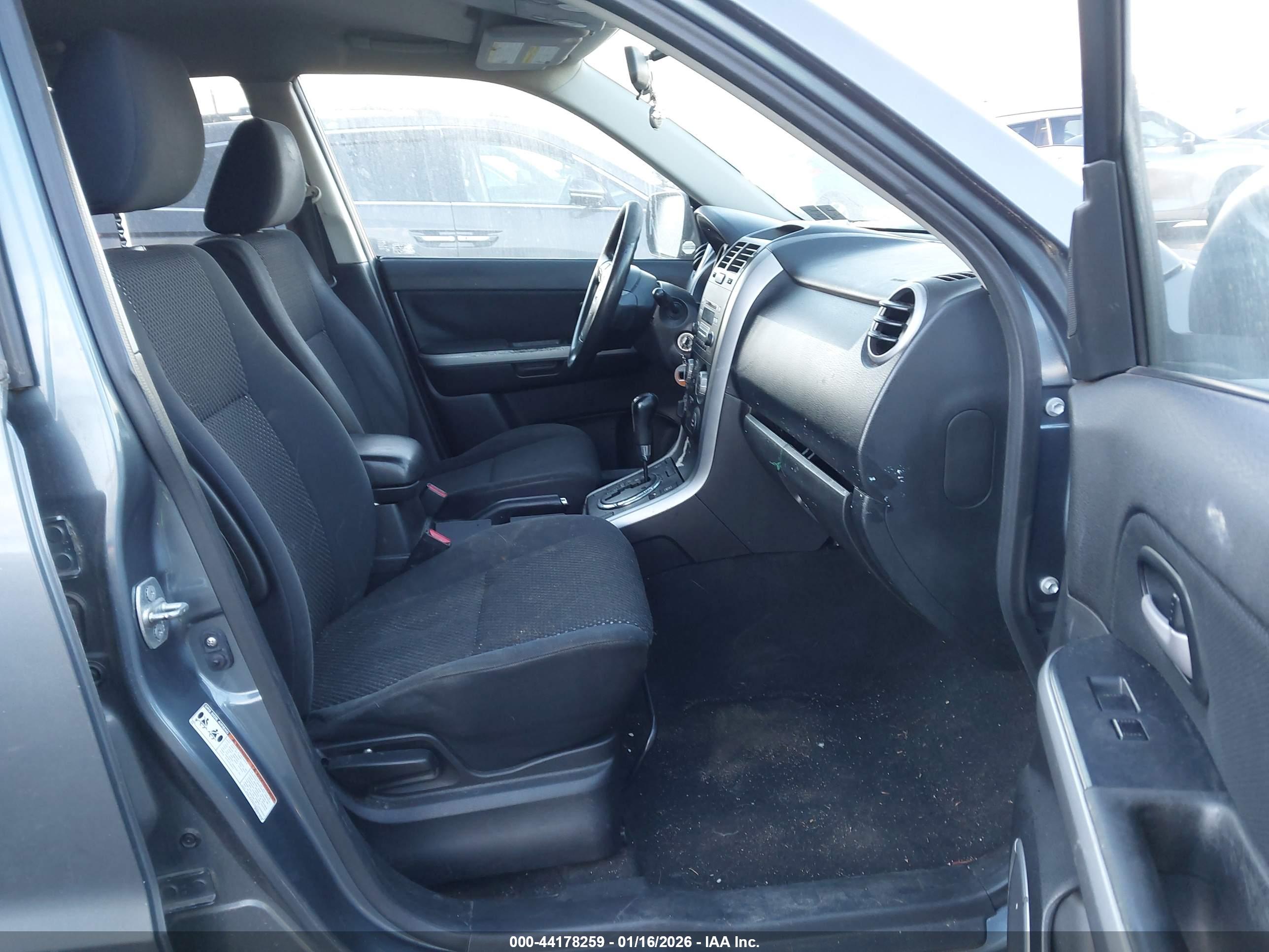 SUZUKI GRAND image 5