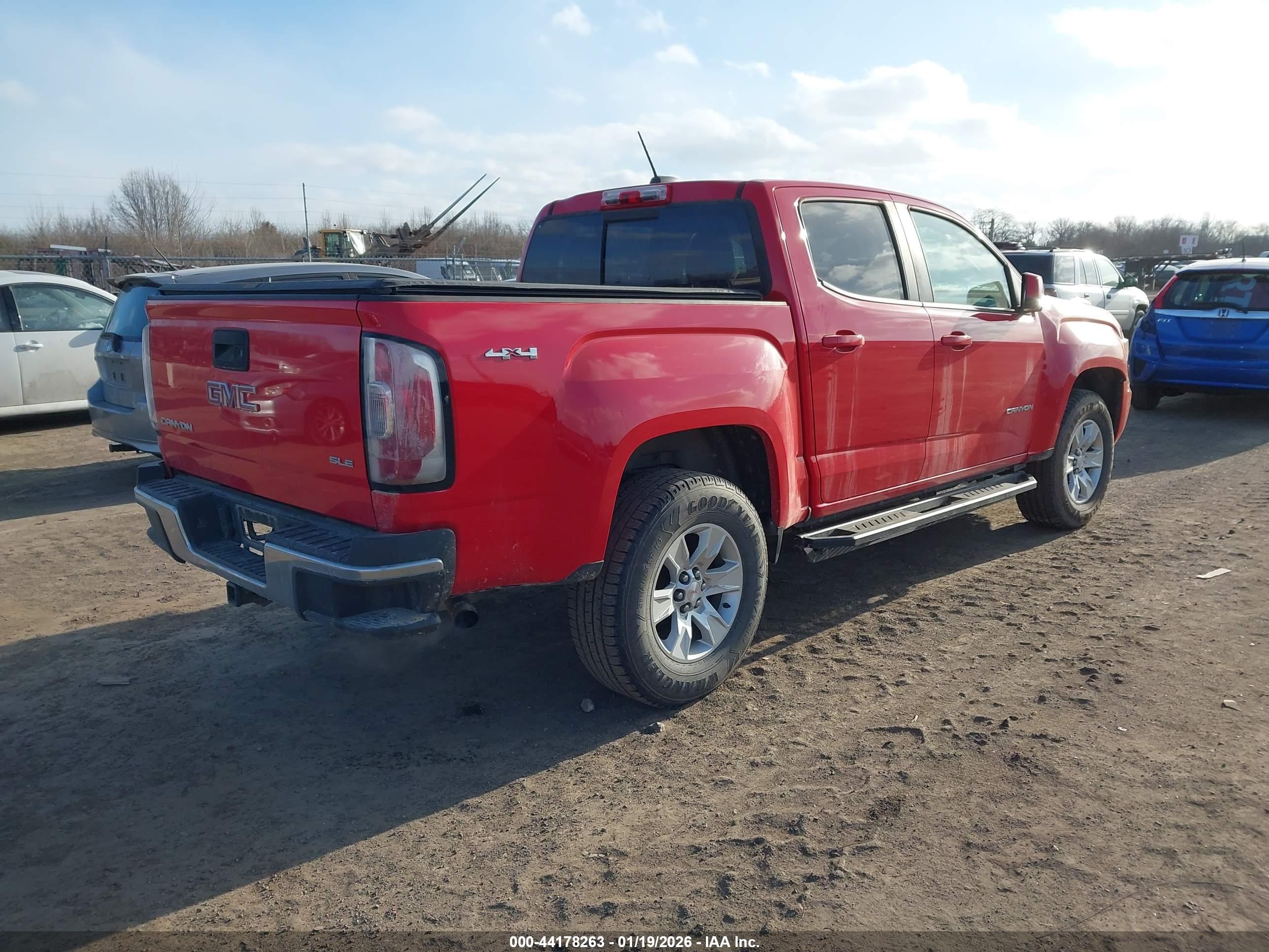 GMC CANYON image 4