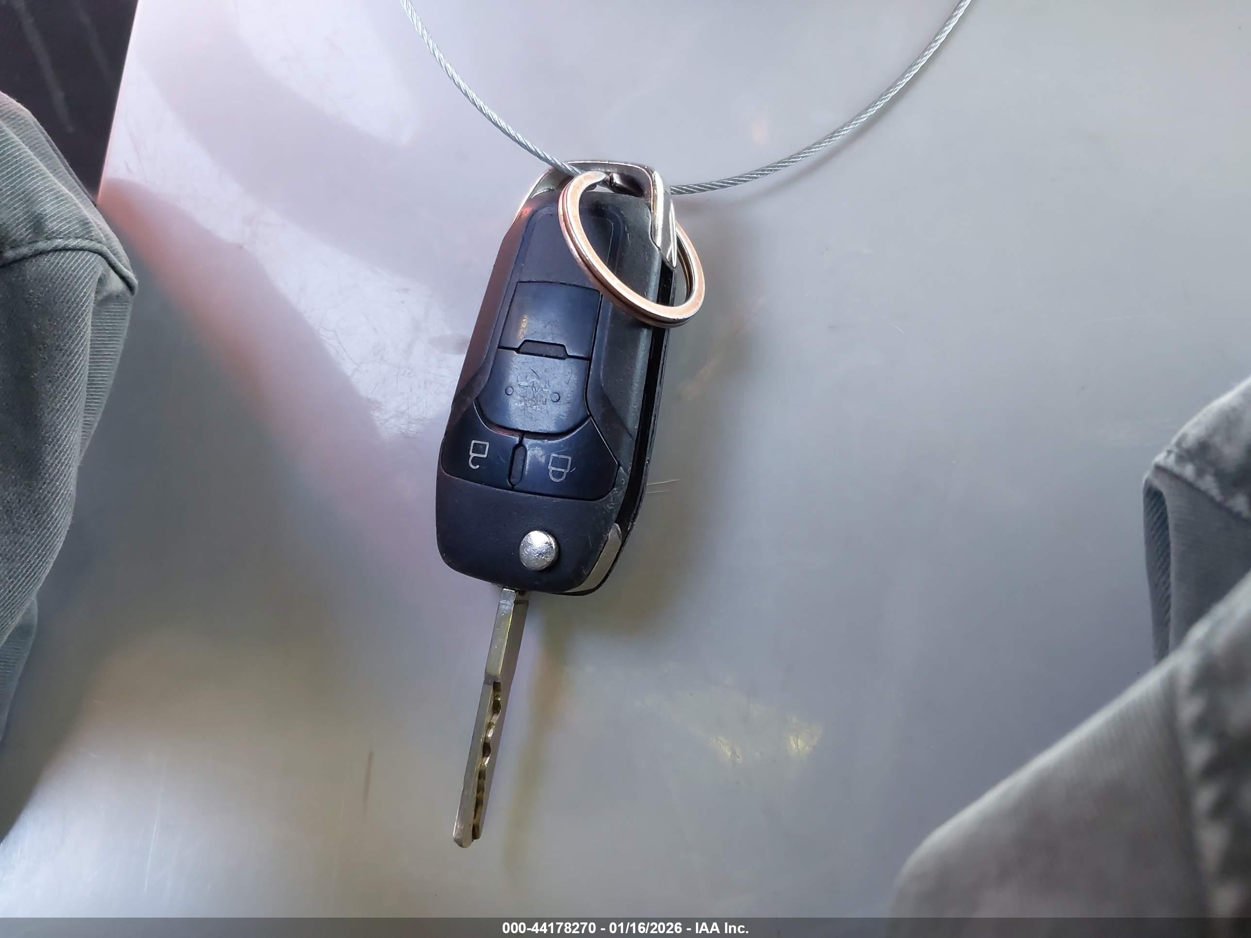 FORD FUSION image 11