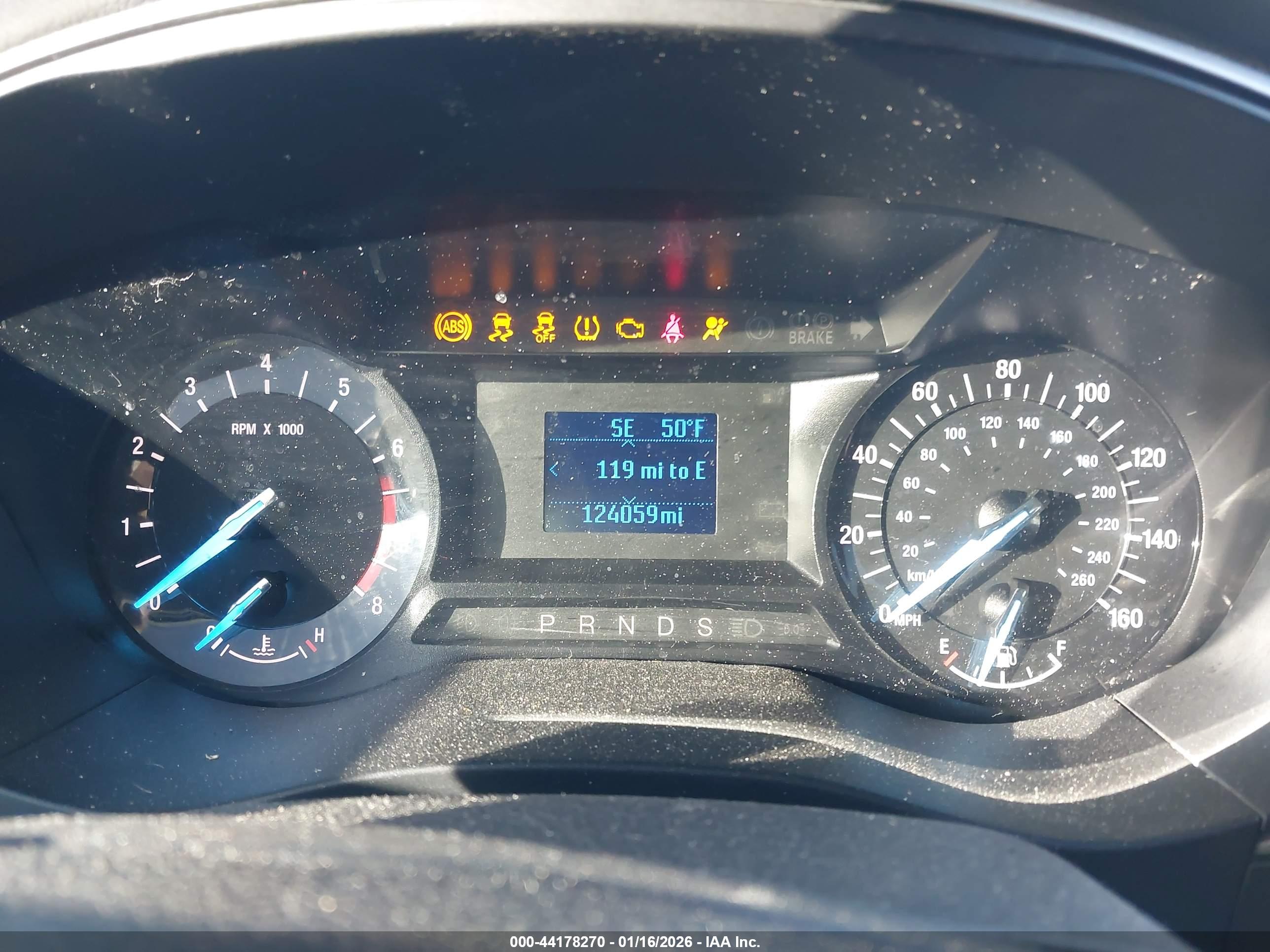 FORD FUSION image 7