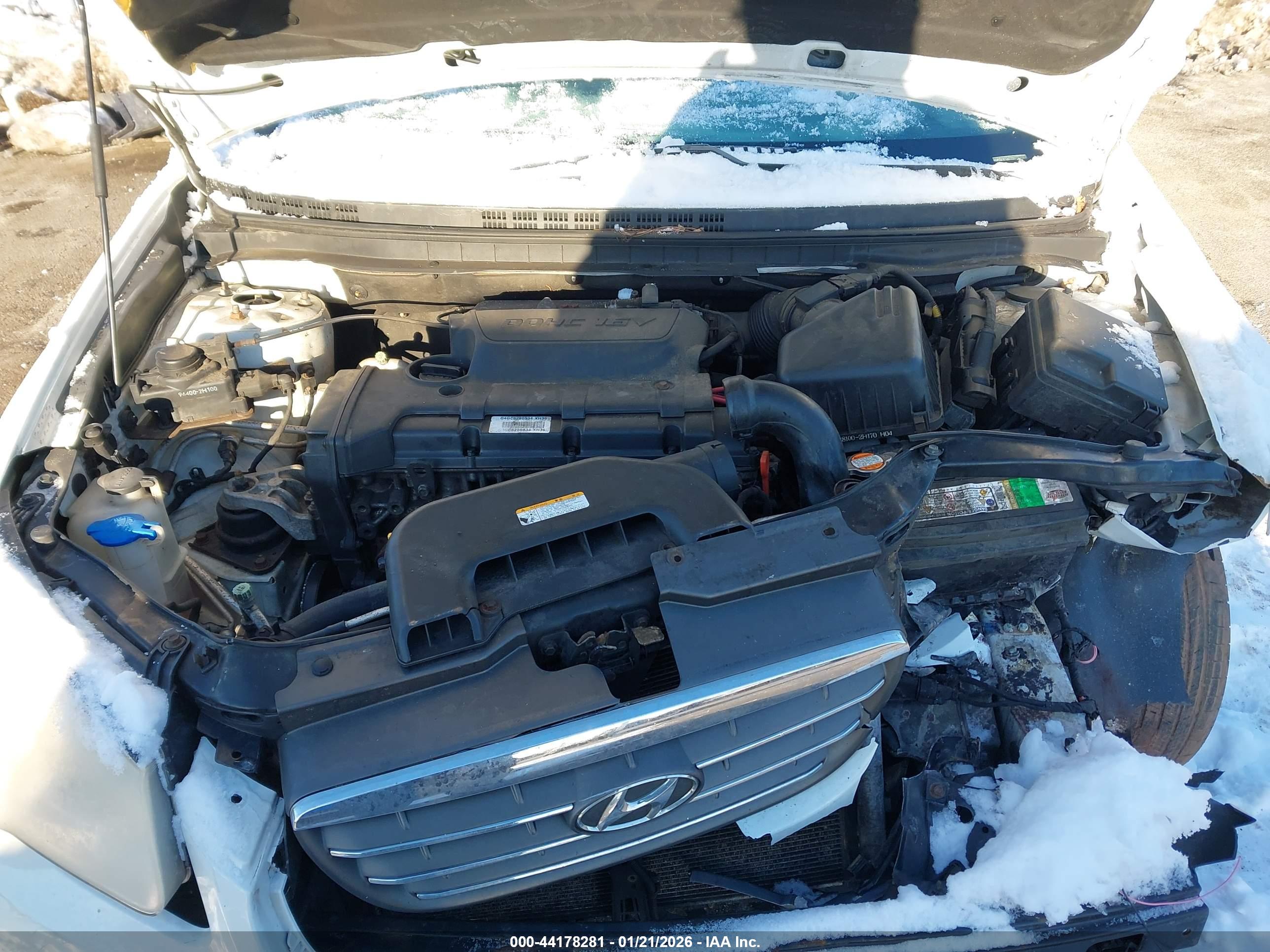 HYUNDAI ELANTRA image 10