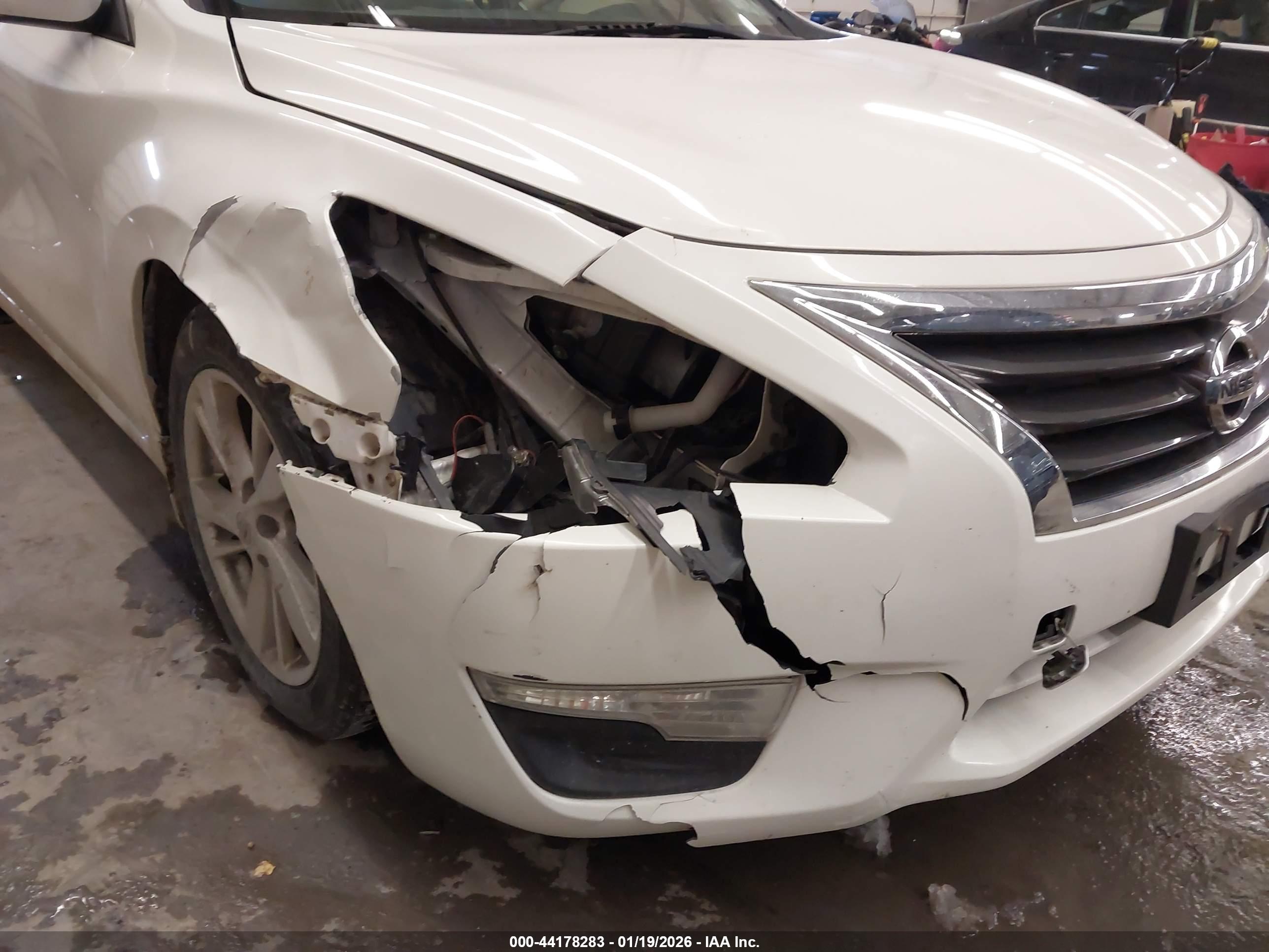 NISSAN ALTIMA image 6