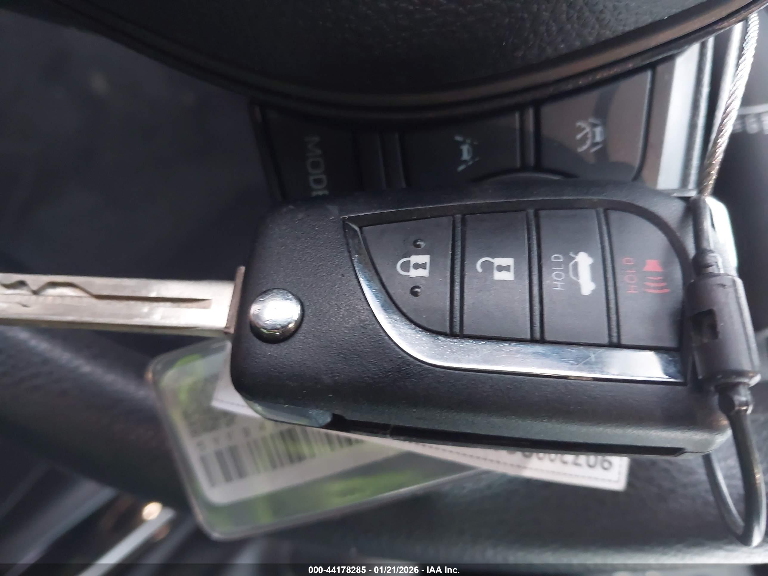 TOYOTA COROLLA image 11