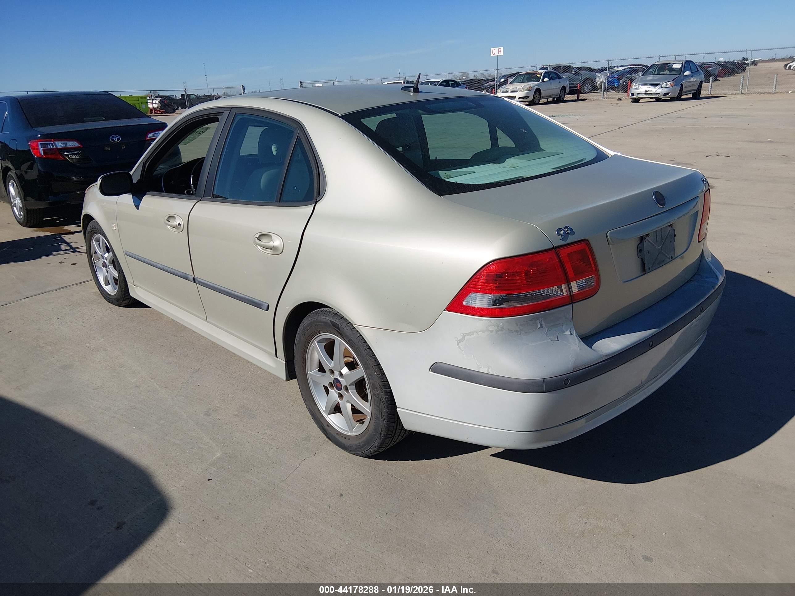 SAAB 9-3 image 3