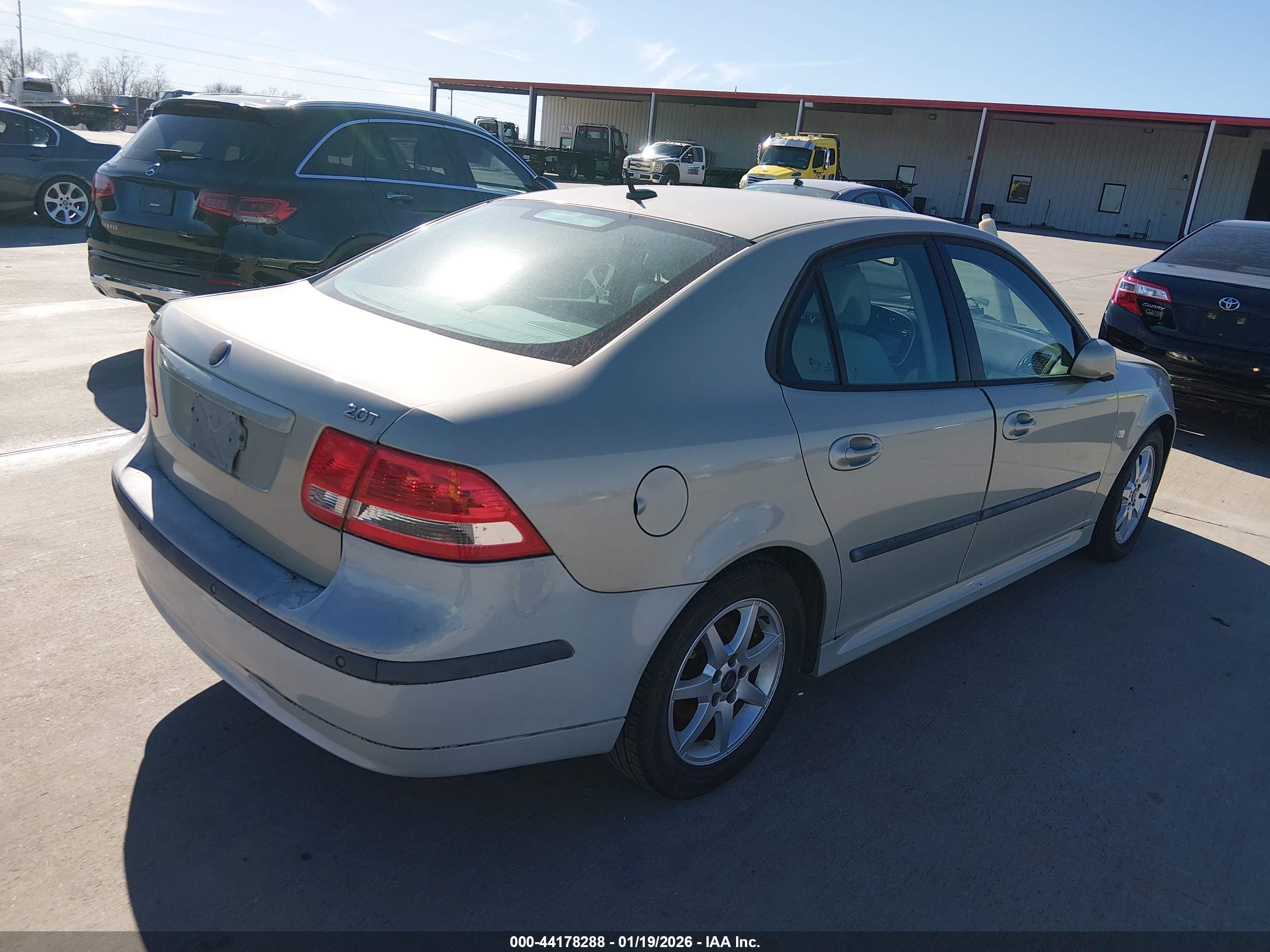 SAAB 9-3 image 4