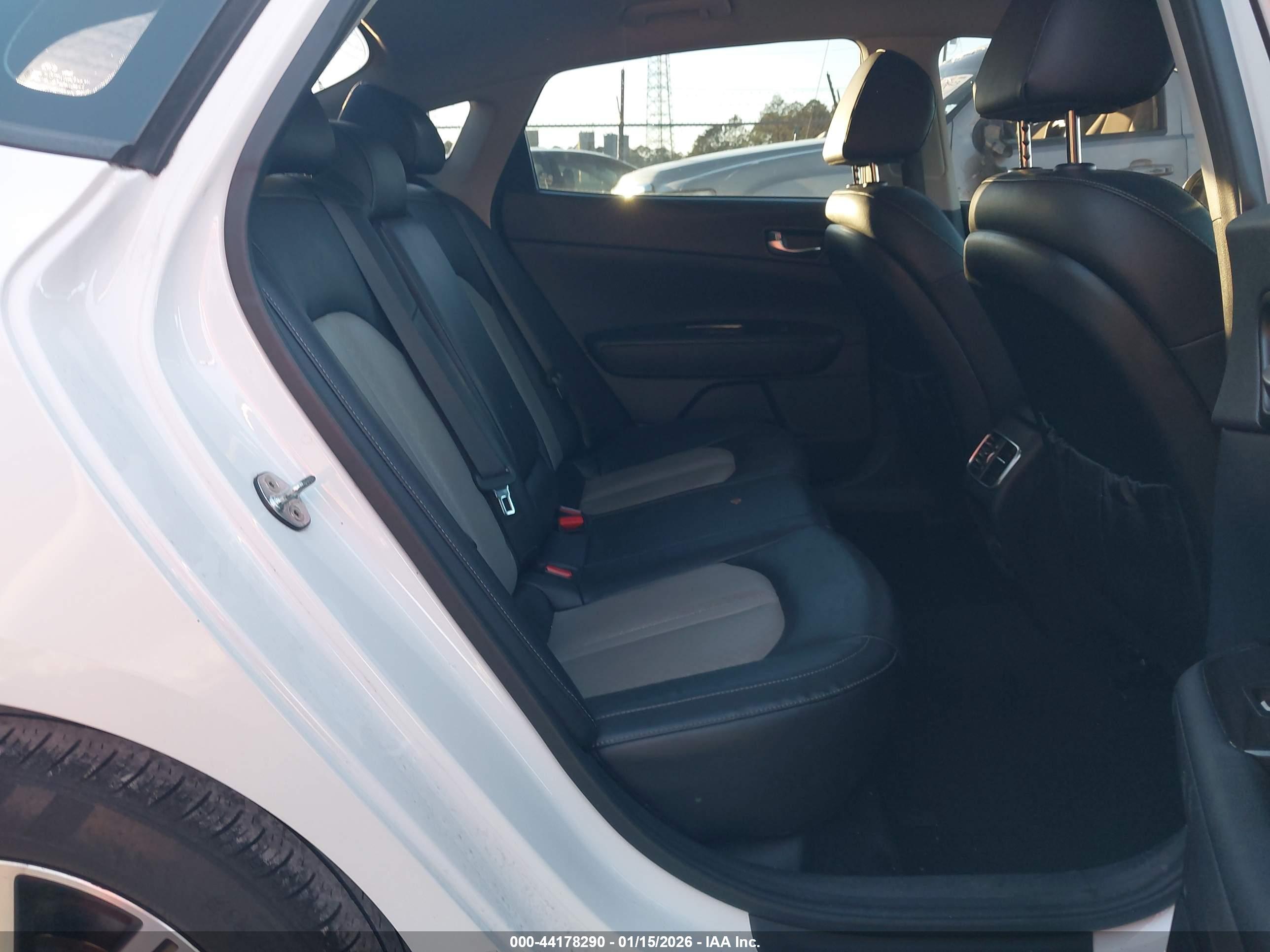 KIA OPTIMA image 8
