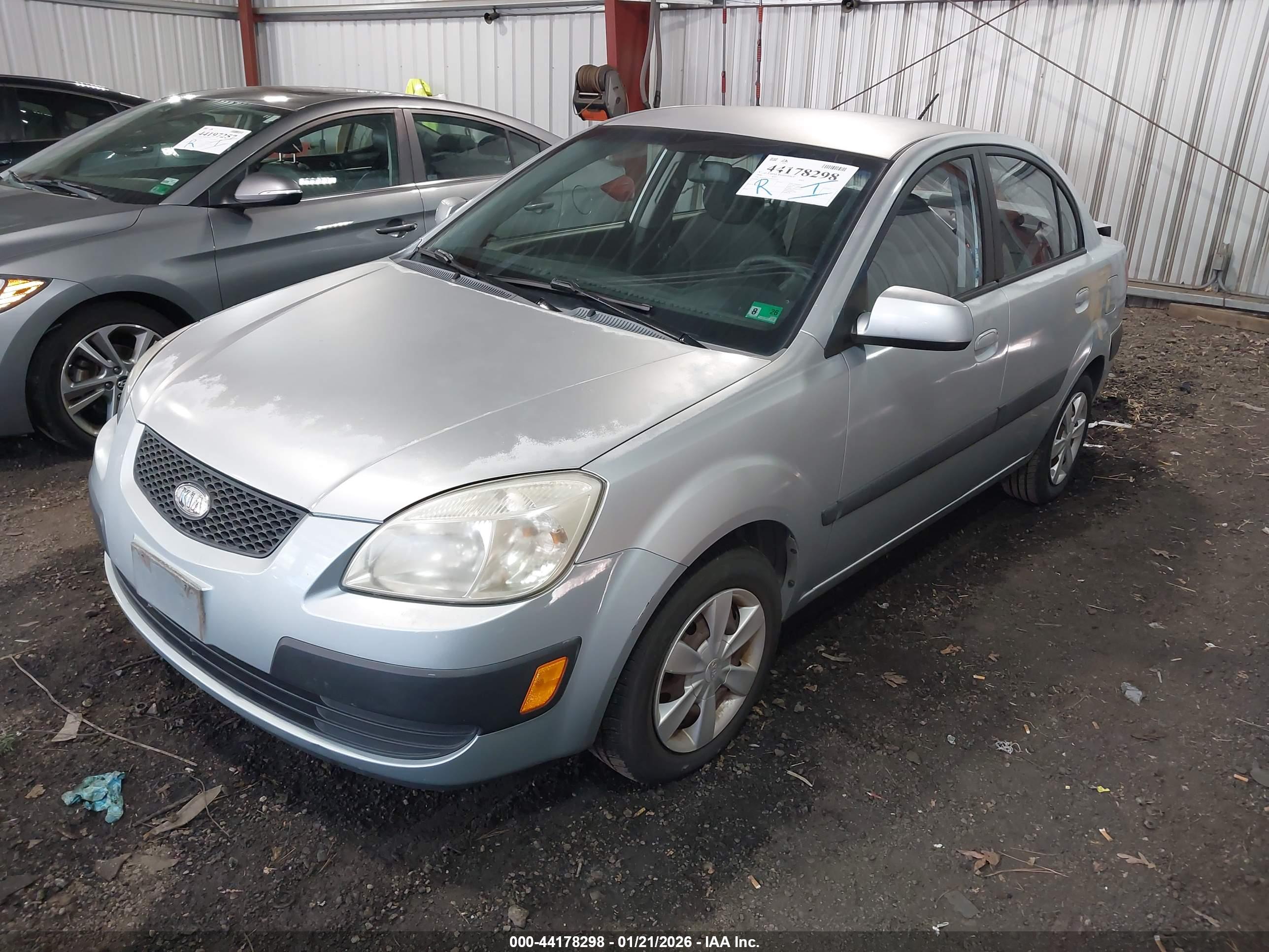 KIA RIO image 2