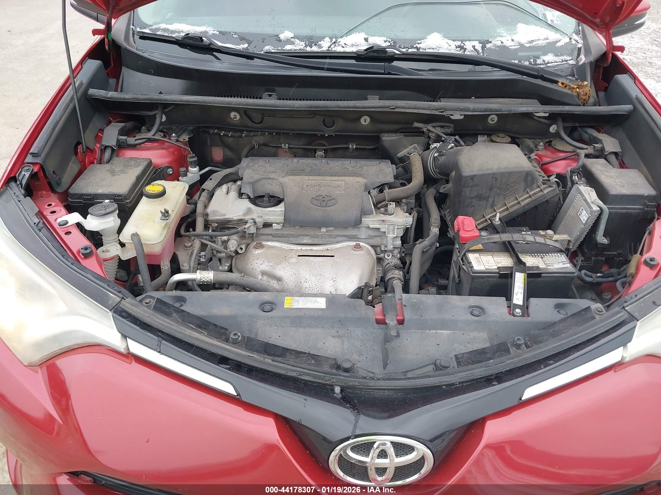 TOYOTA RAV4 image 10