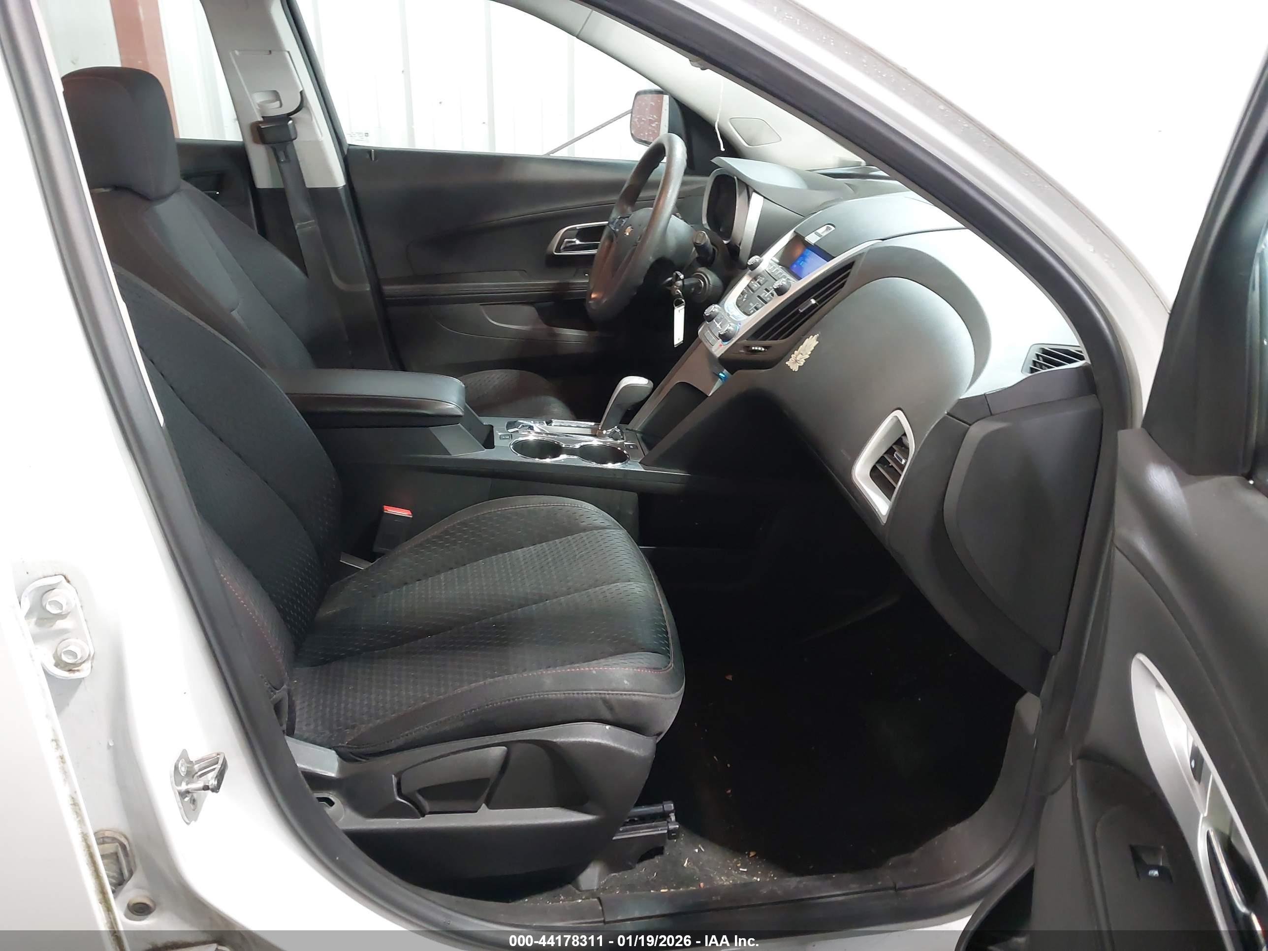 CHEVROLET EQUINOX image 5