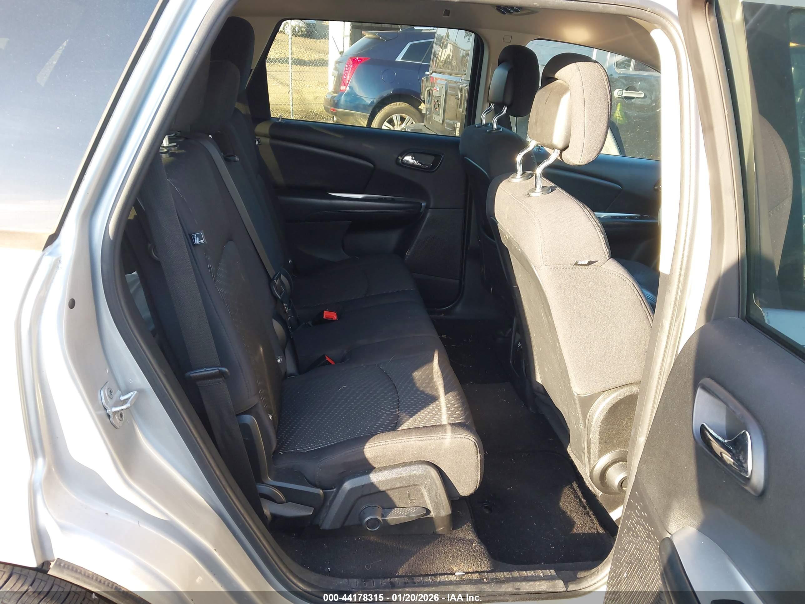 DODGE JOURNEY image 8