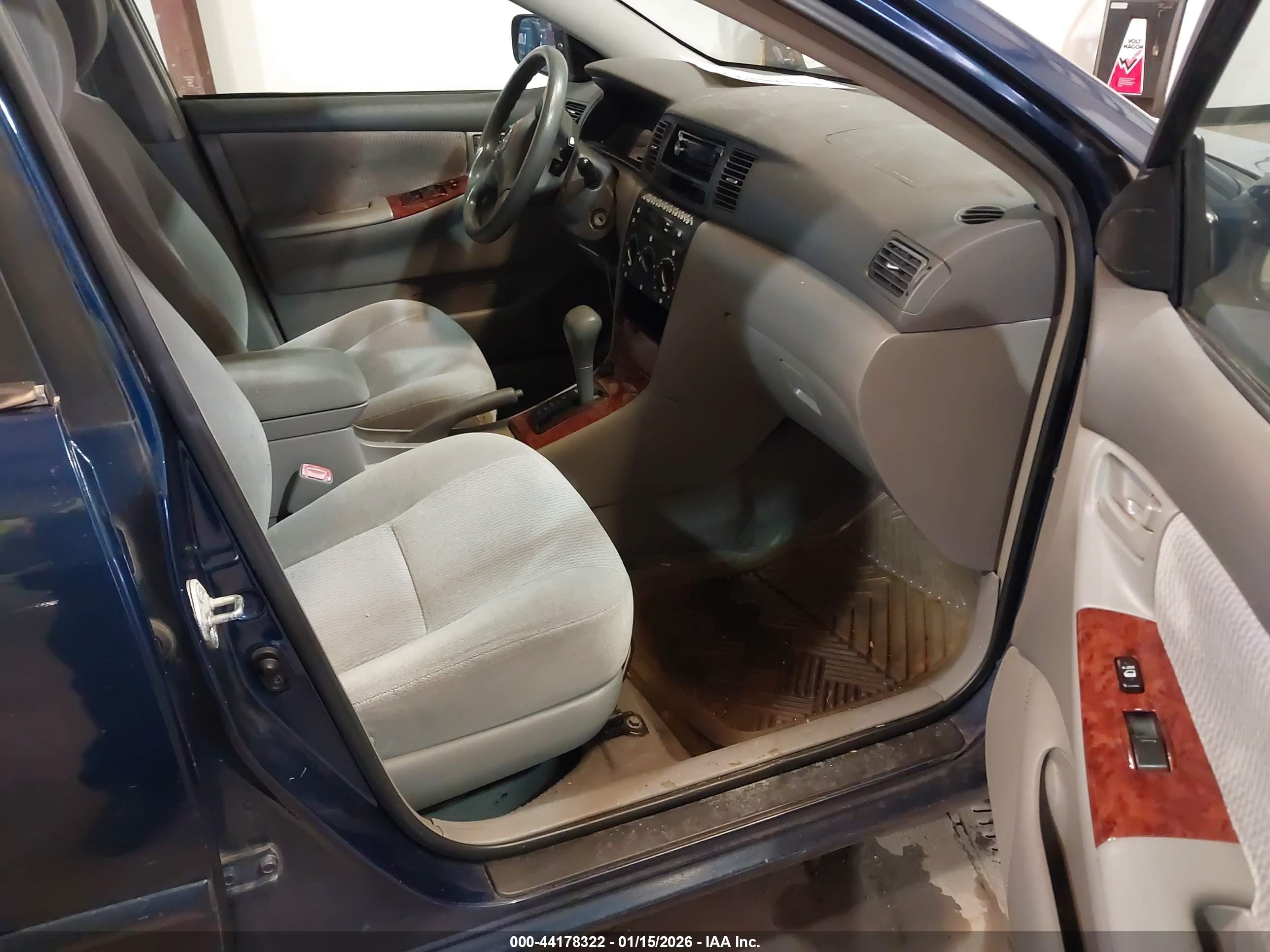 TOYOTA COROLLA image 5