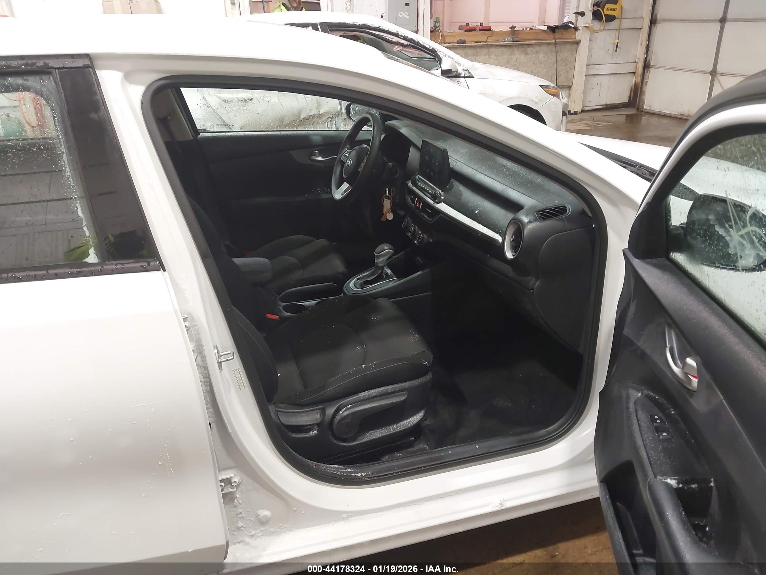 KIA FORTE image 5