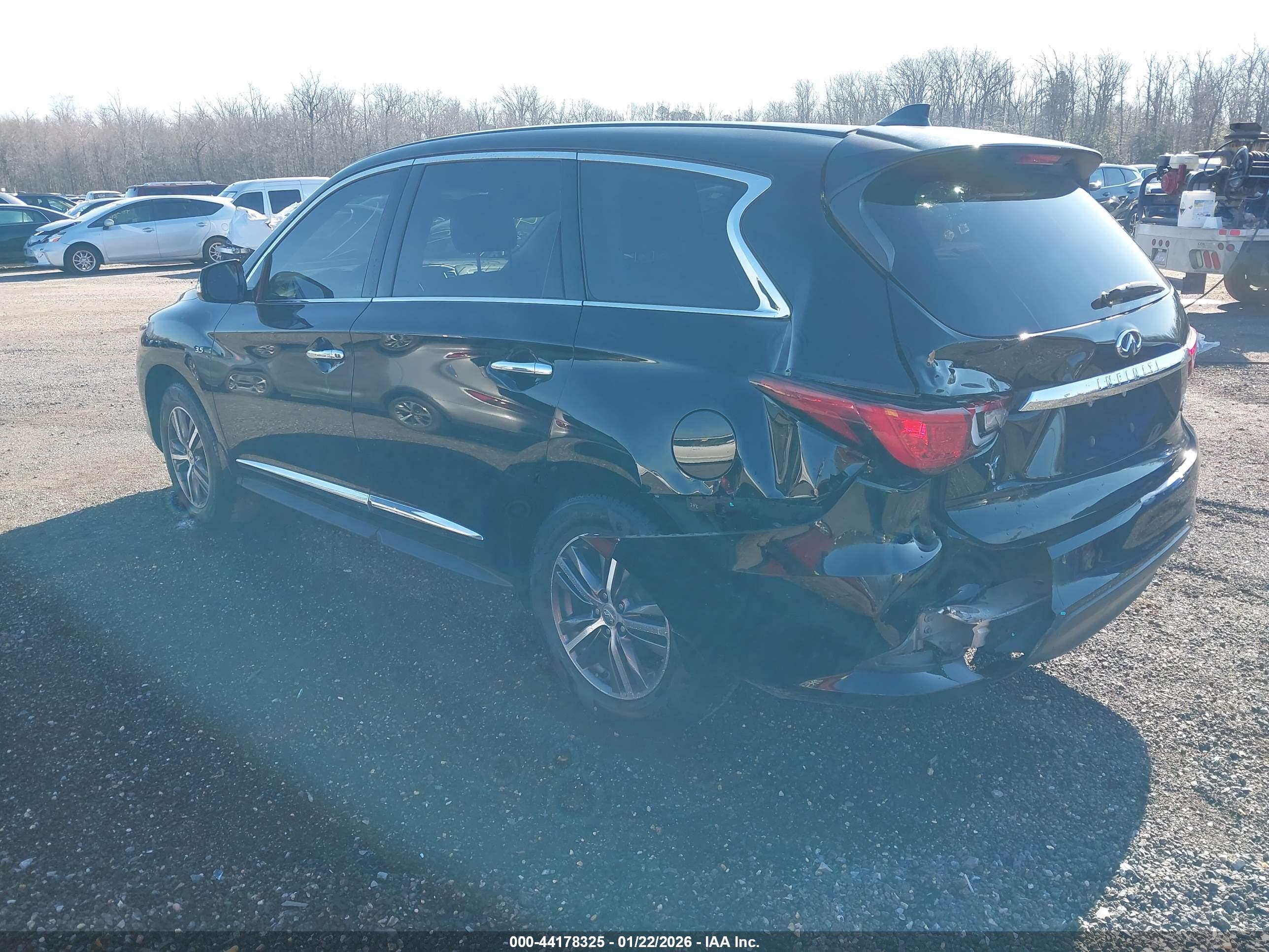 INFINITI QX60 image 3