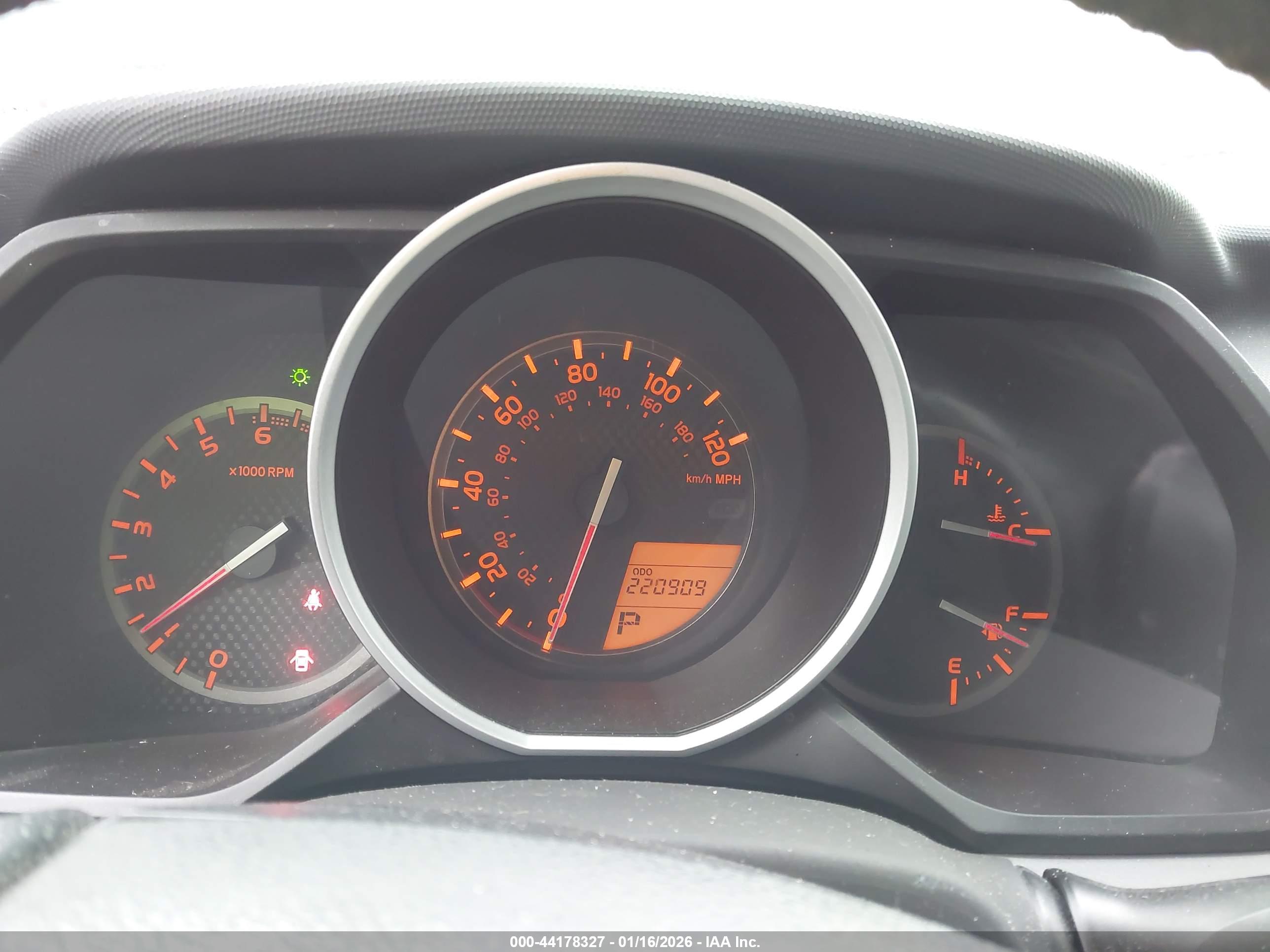 TOYOTA 4RUNNER image 7
