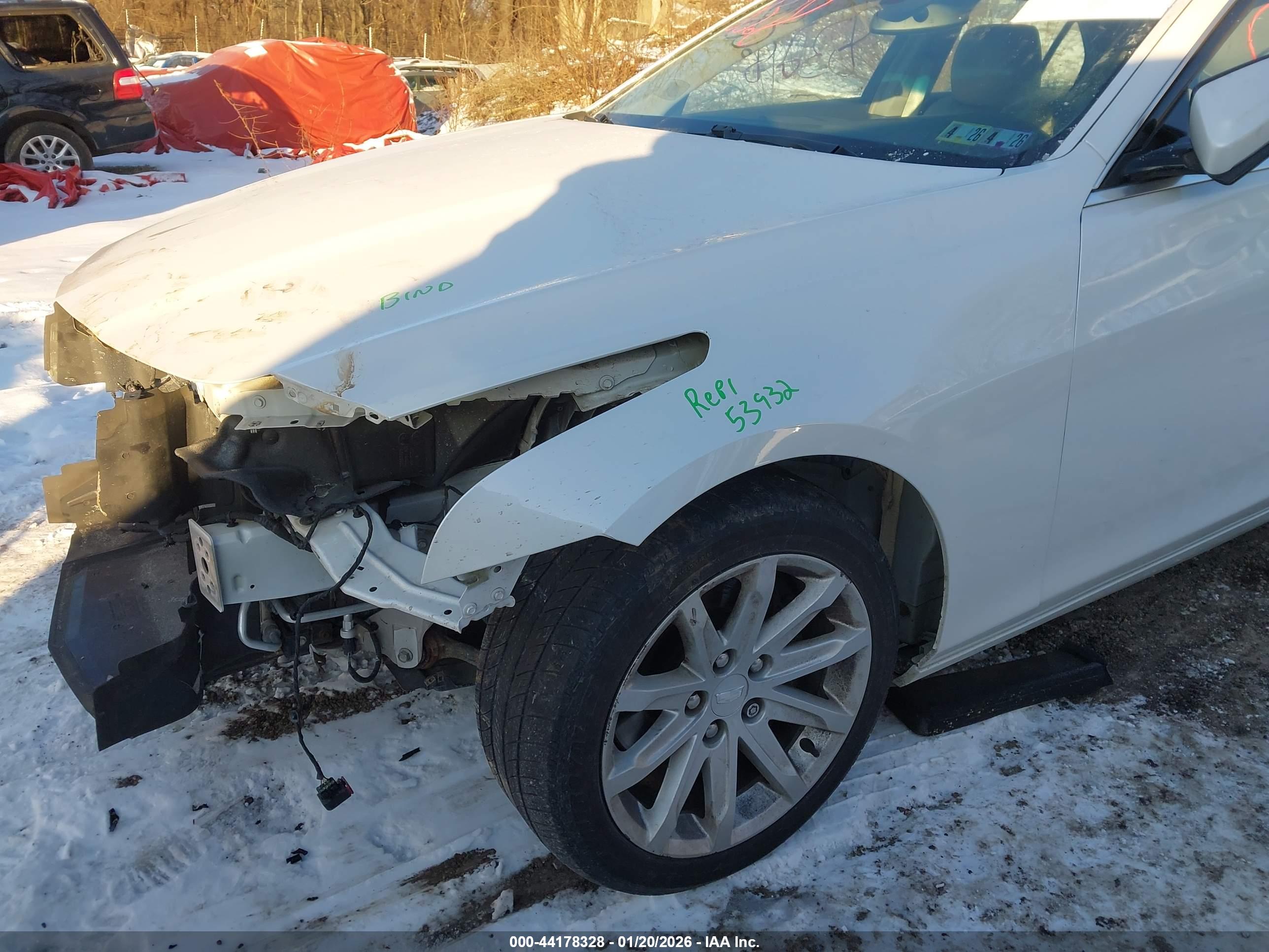 CADILLAC CTS image 6