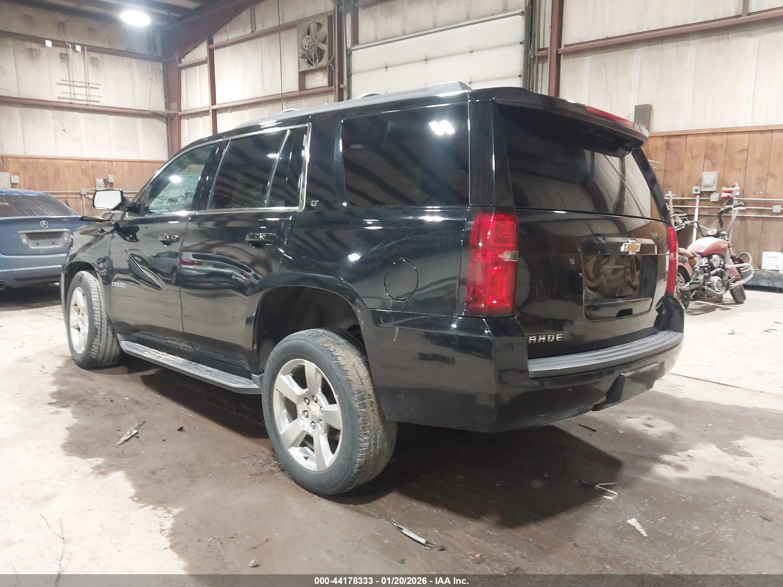 CHEVROLET TAHOE image 3
