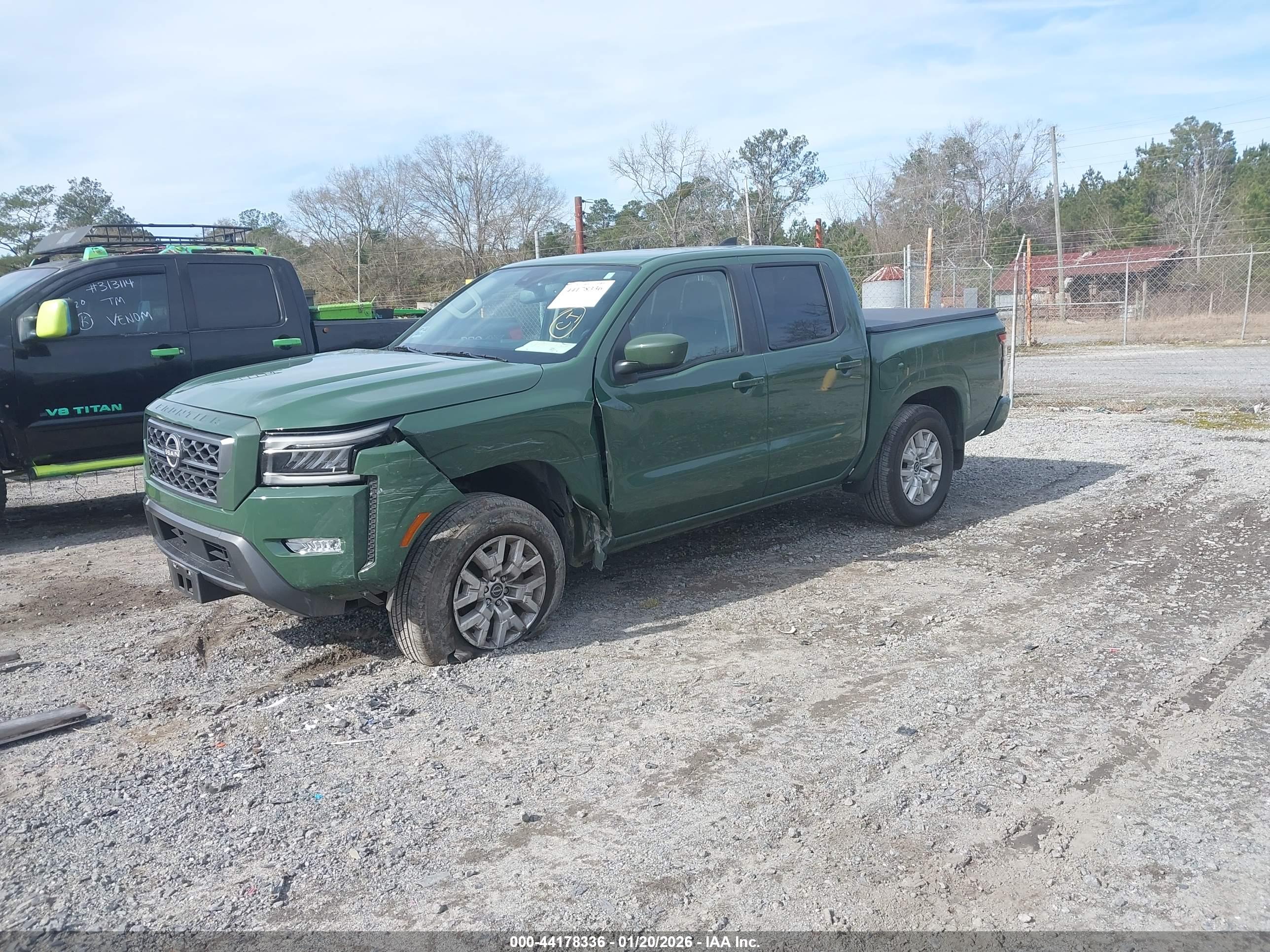 NISSAN FRONTIER image 2