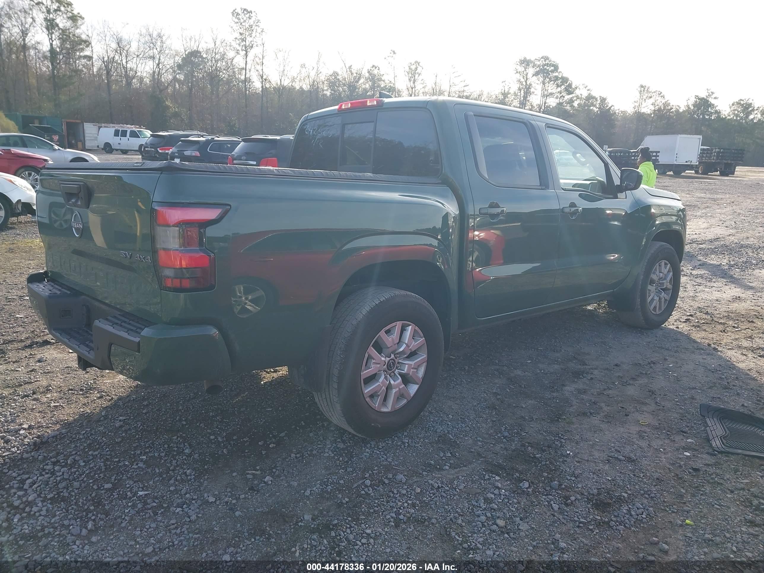NISSAN FRONTIER image 4