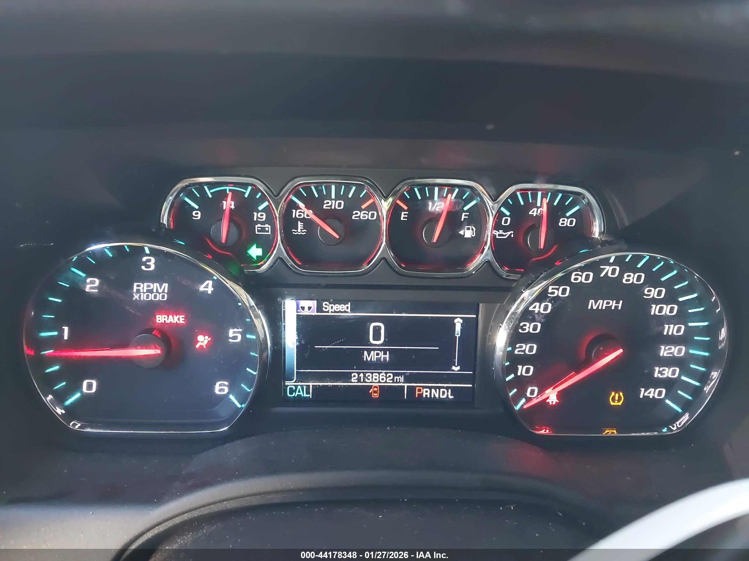 CHEVROLET SUBURBAN image 7
