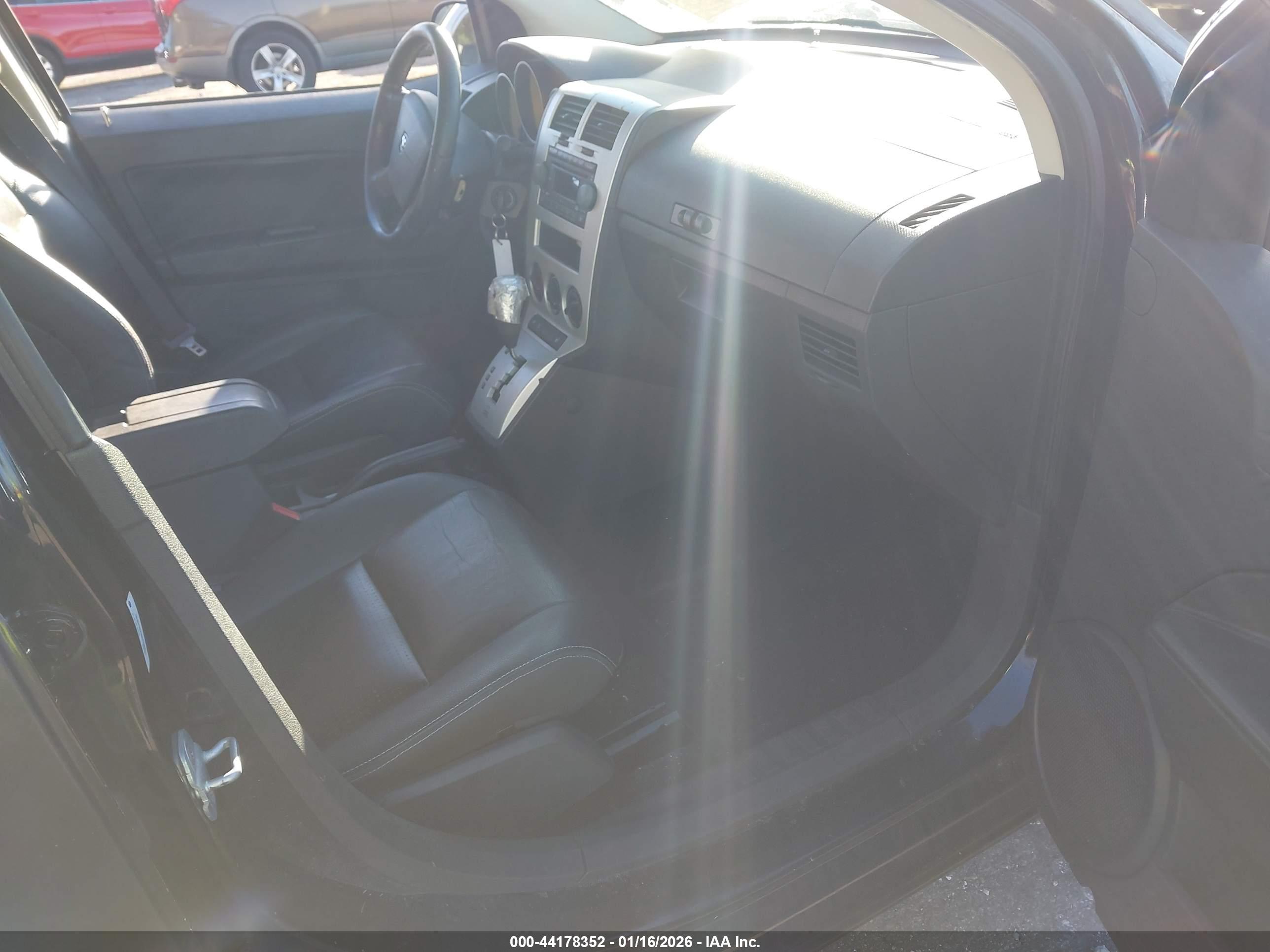 DODGE CALIBER image 5