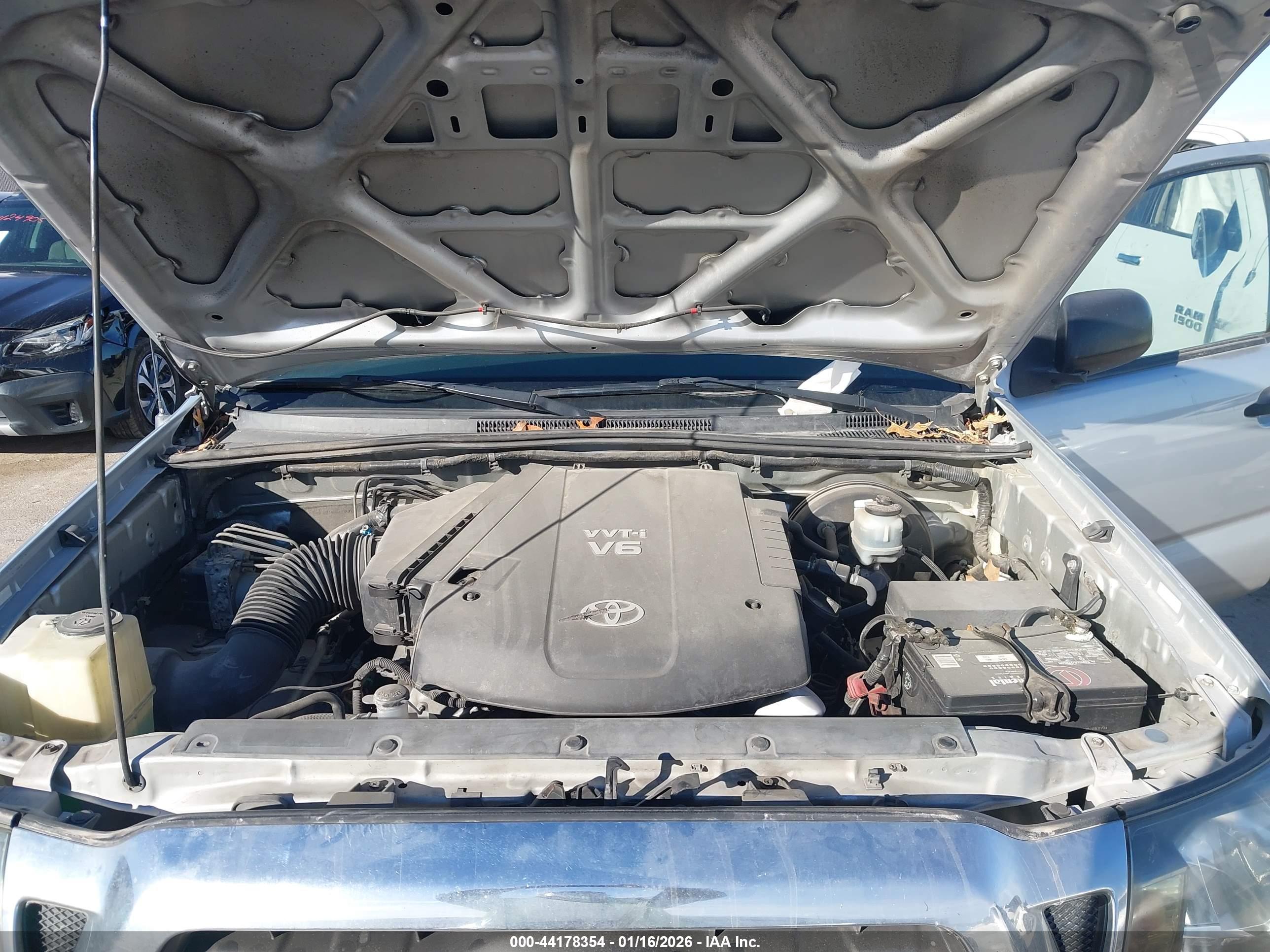 TOYOTA TACOMA image 10