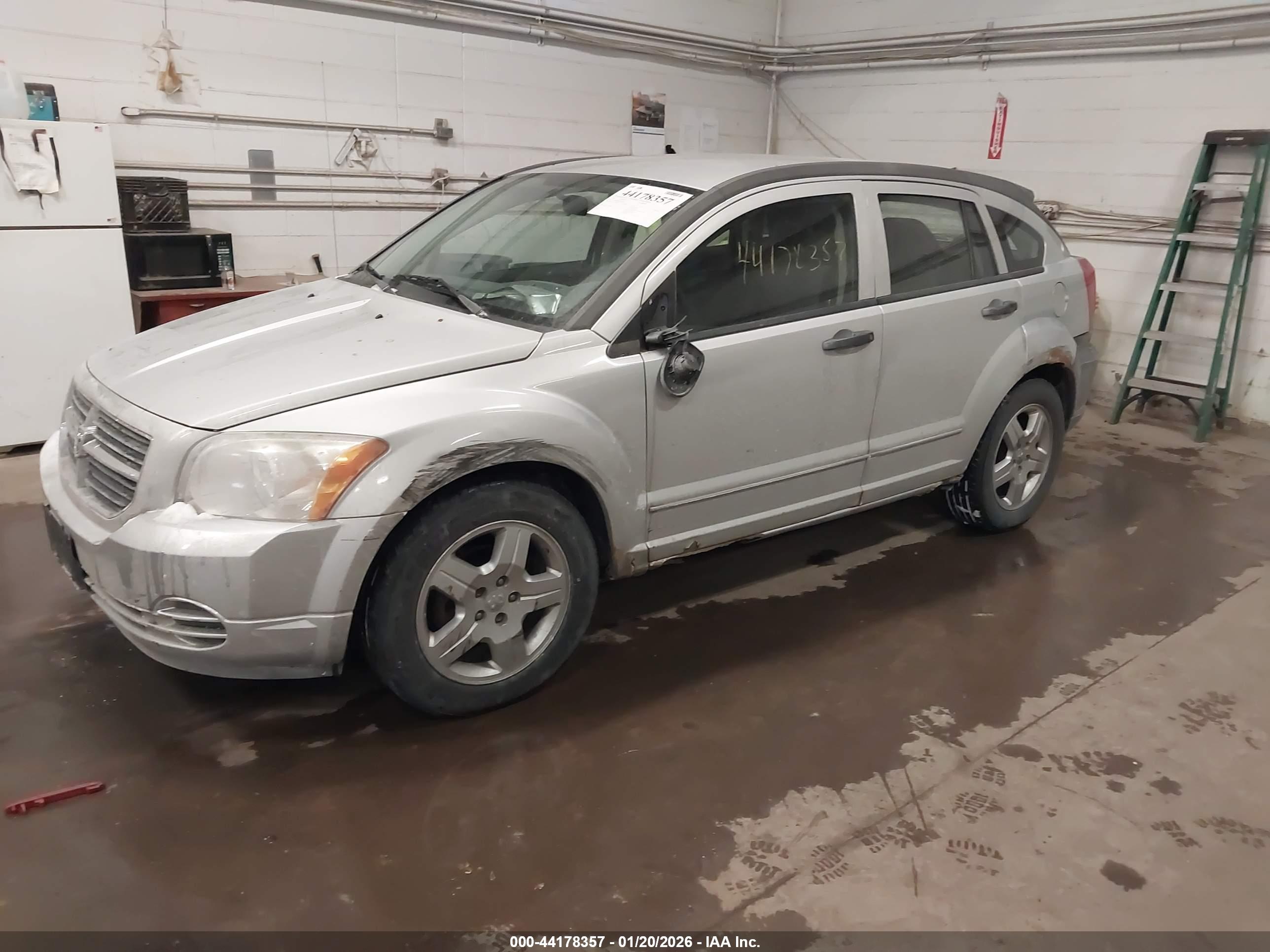 DODGE CALIBER image 2