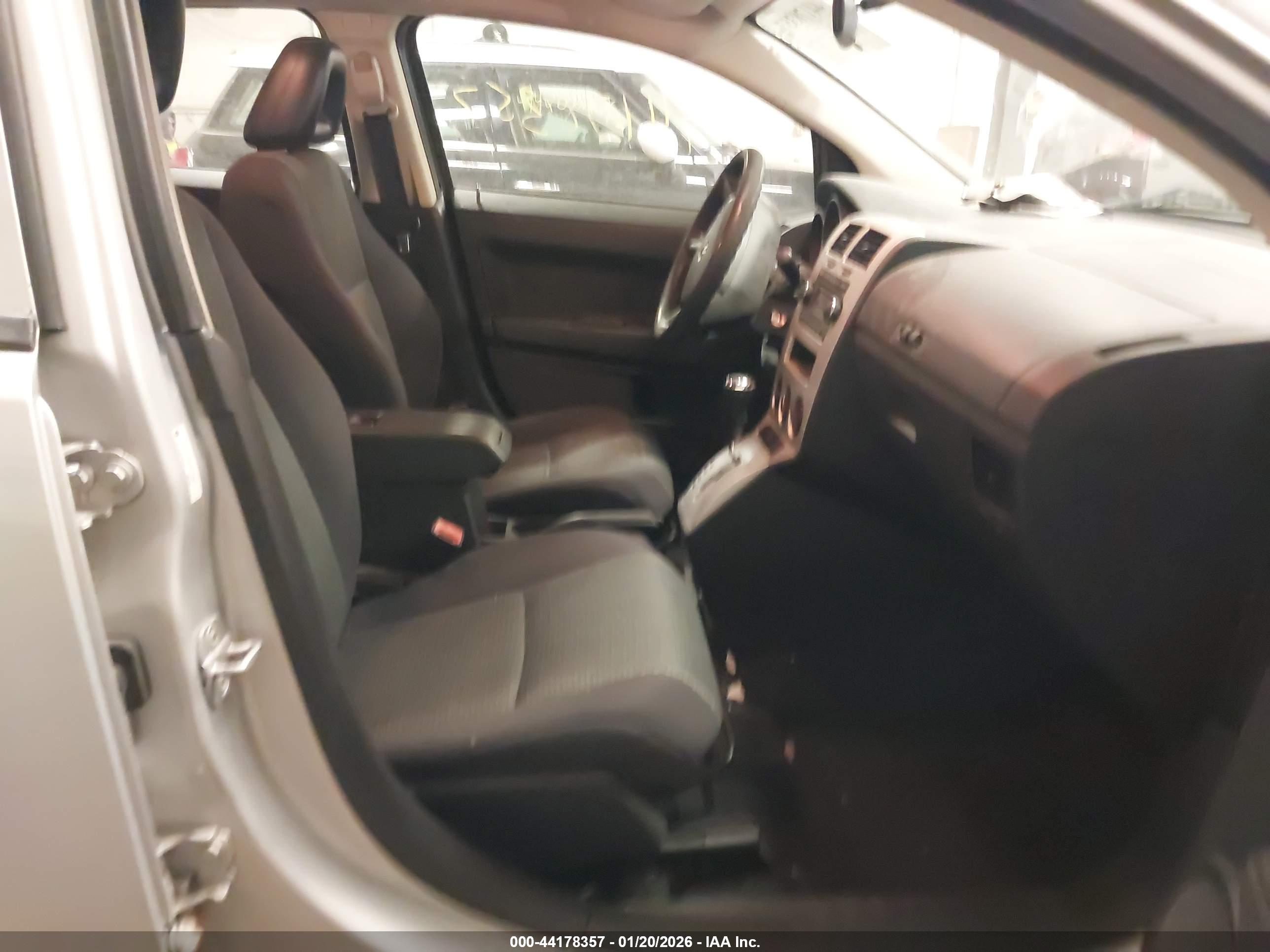 DODGE CALIBER image 5