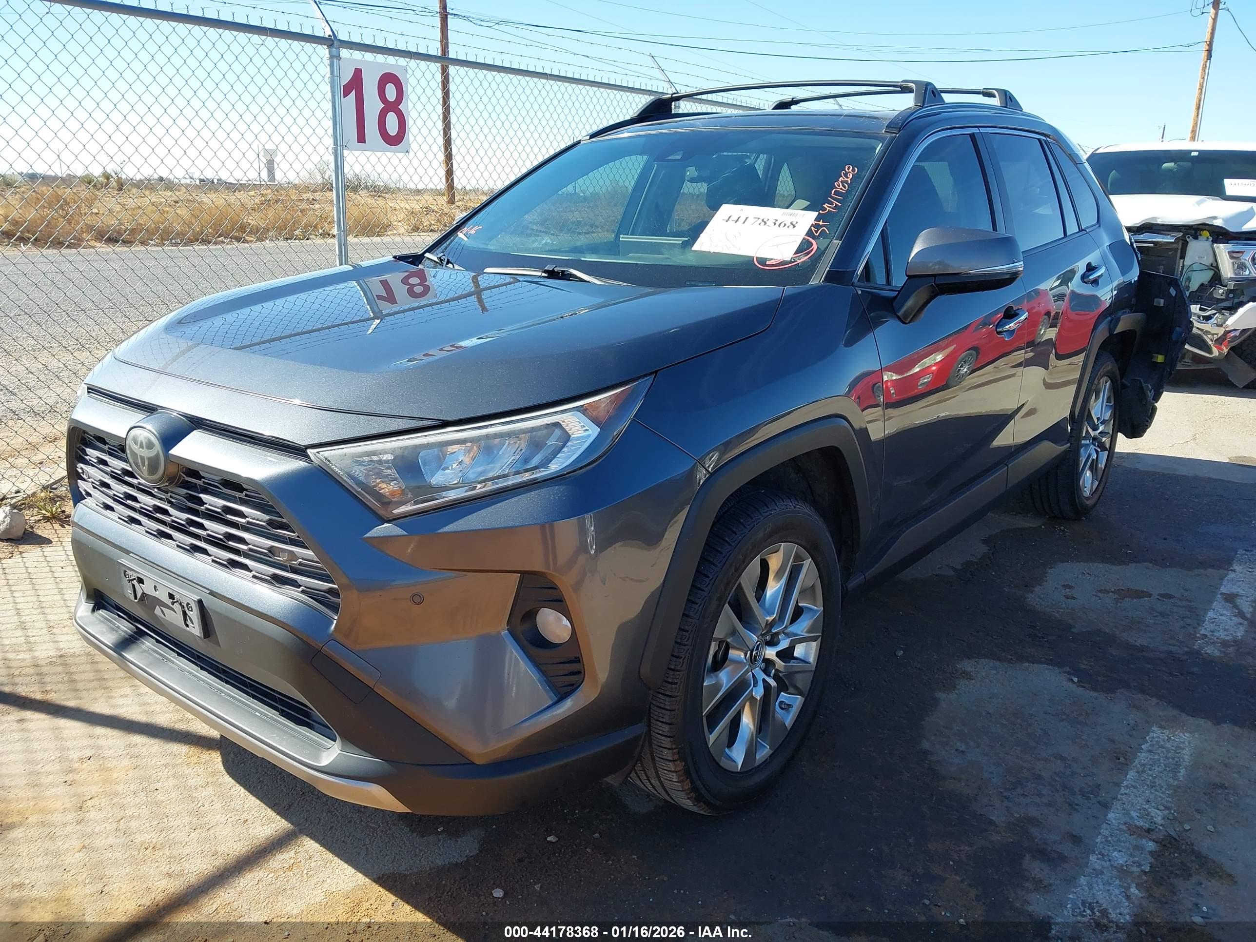 TOYOTA RAV4 image 2