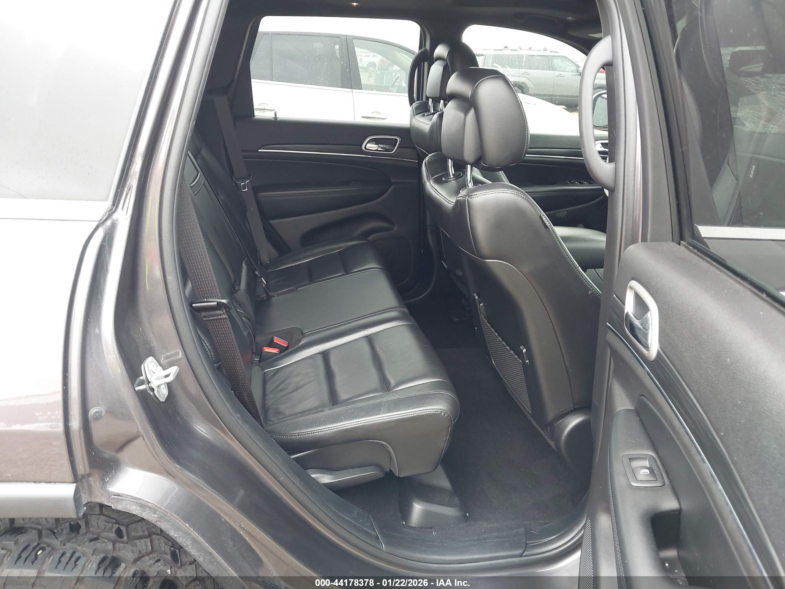 JEEP GRAND image 8