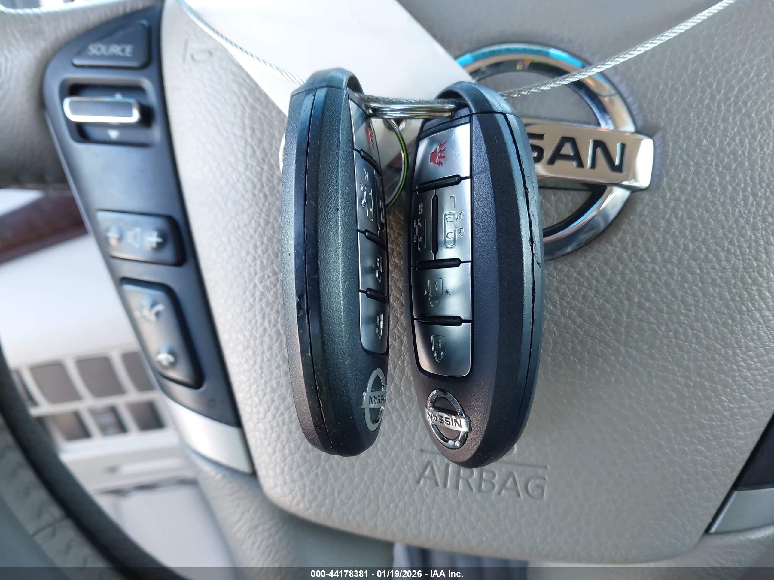 NISSAN QUEST image 11