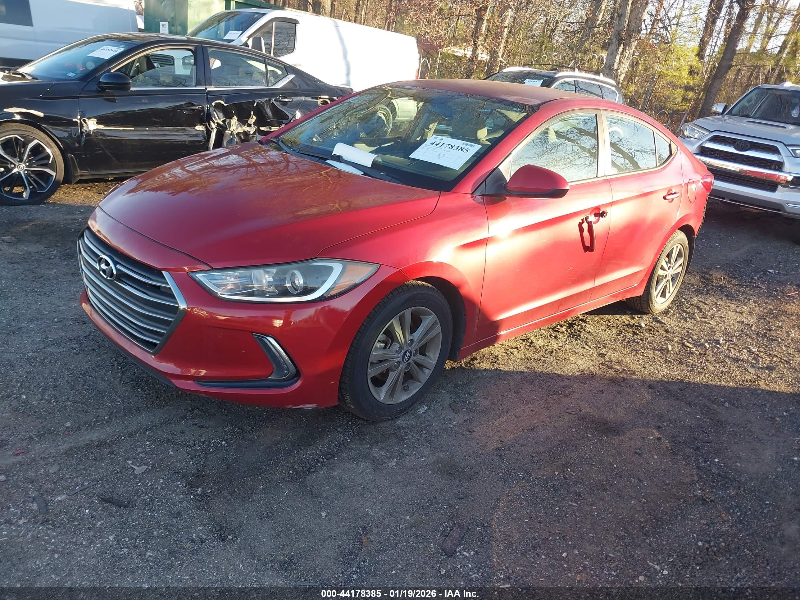 HYUNDAI ELANTRA image 2