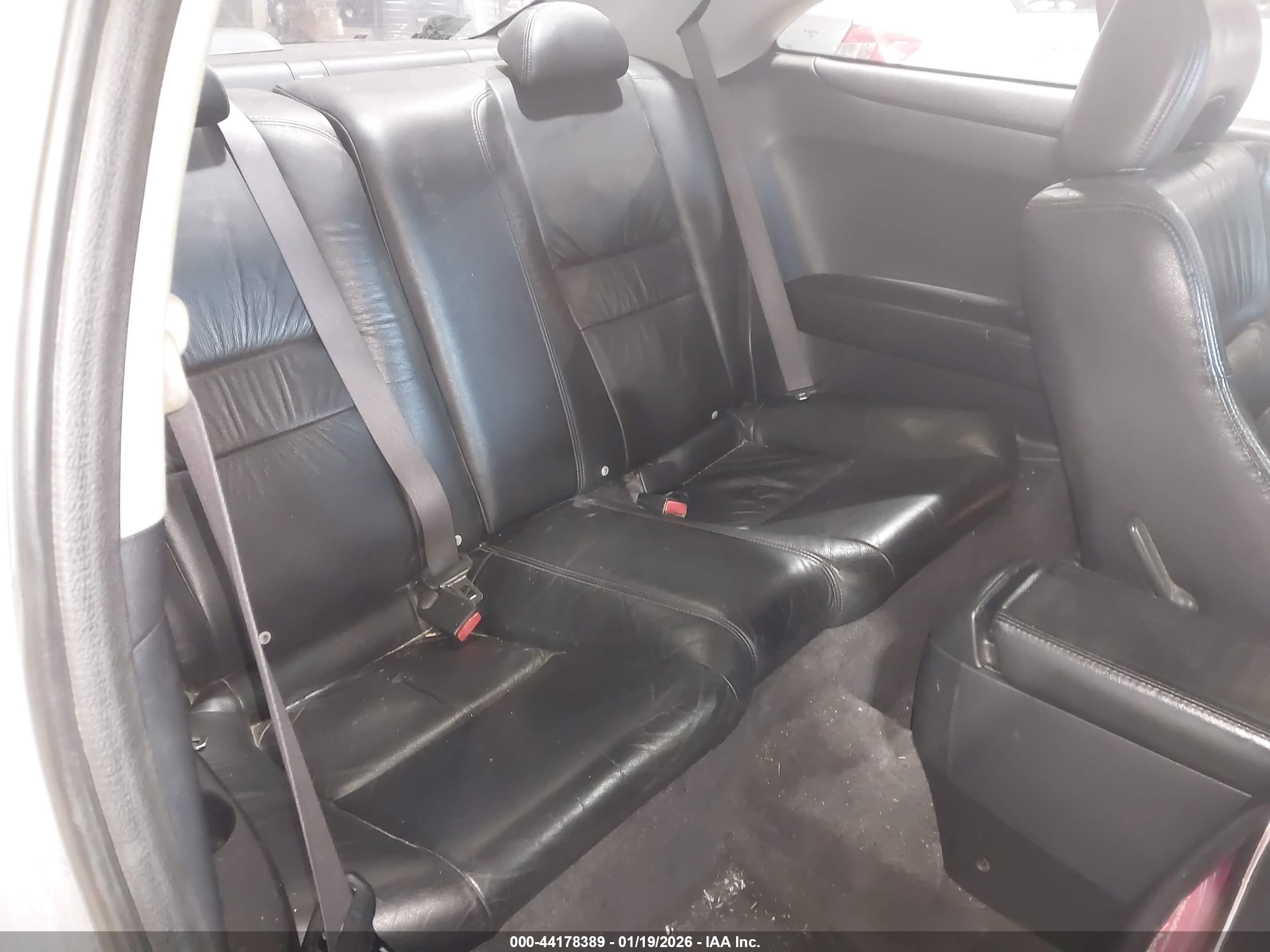 HONDA ACCORD image 8