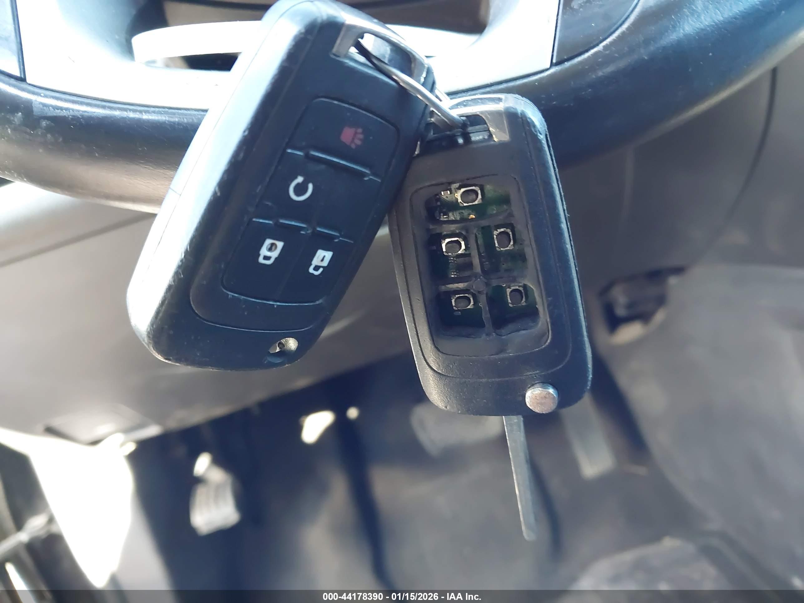 CHEVROLET EQUINOX image 11