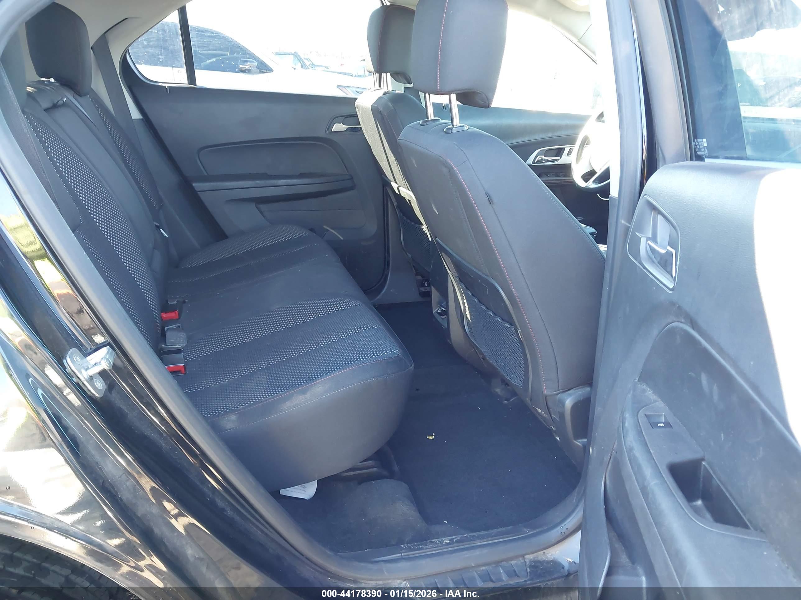 CHEVROLET EQUINOX image 8