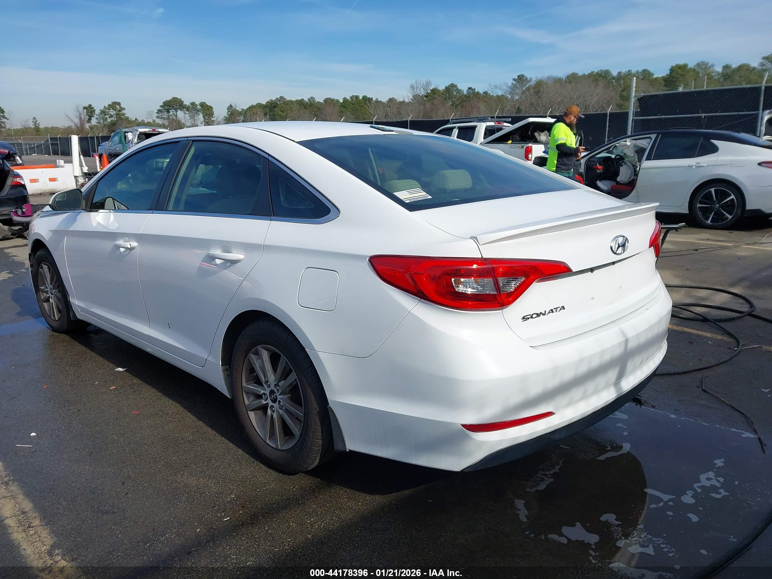 HYUNDAI SONATA image 3