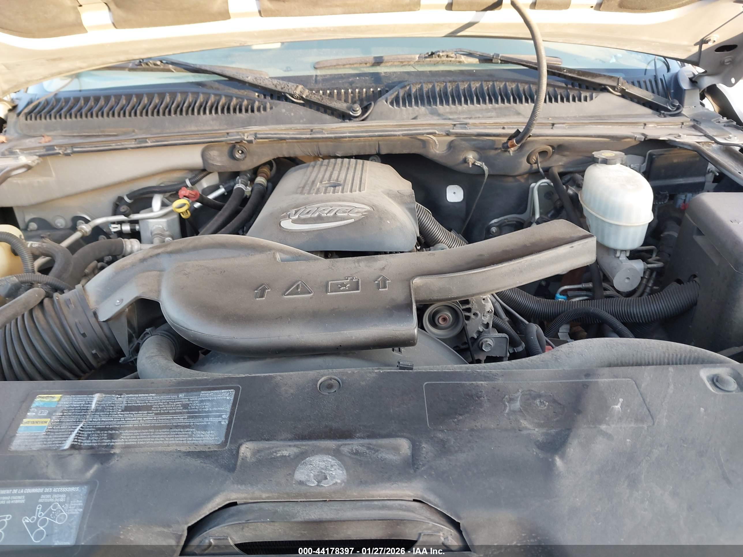 CHEVROLET SUBURBAN image 10
