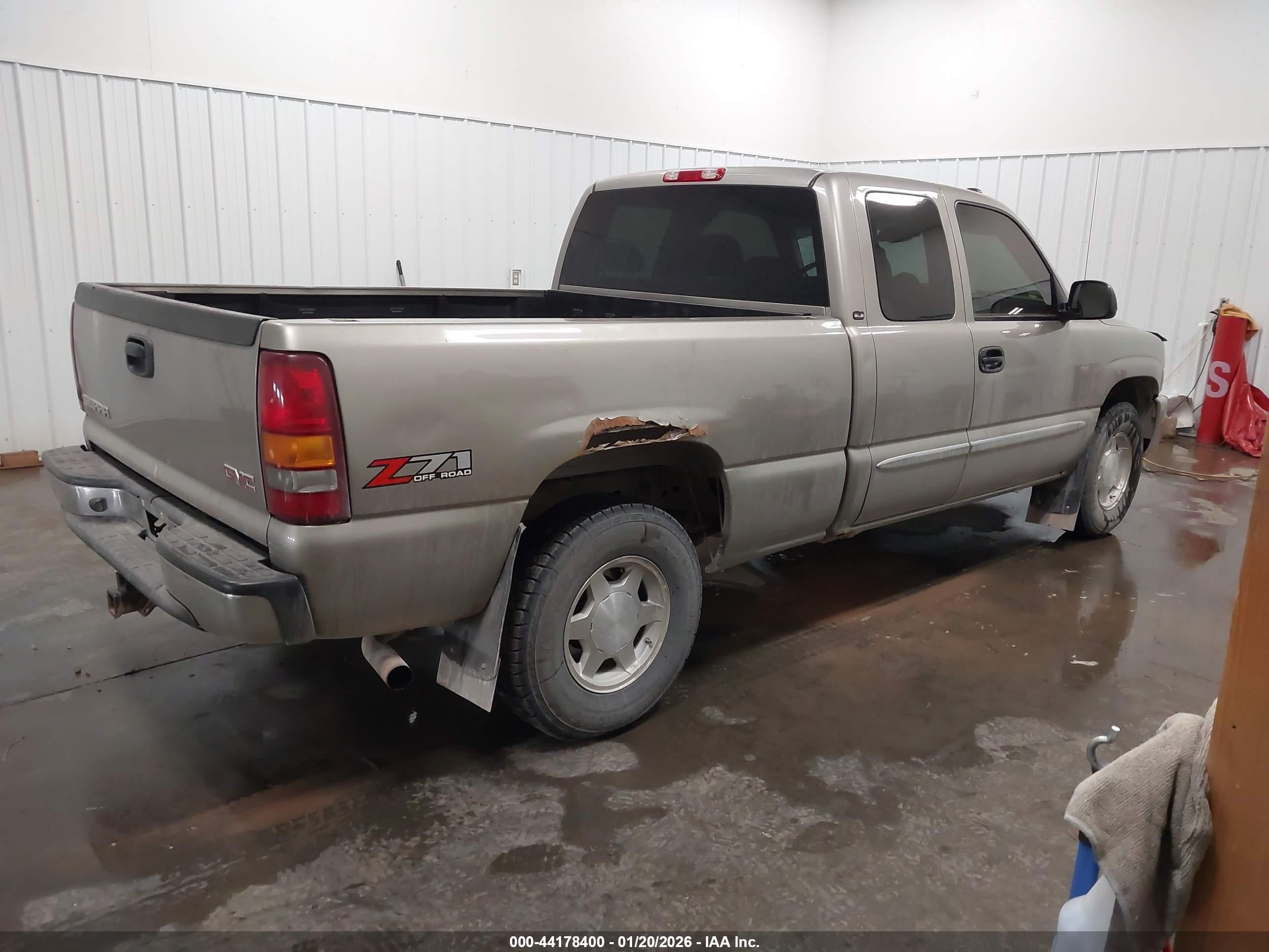 GMC SIERRA image 4