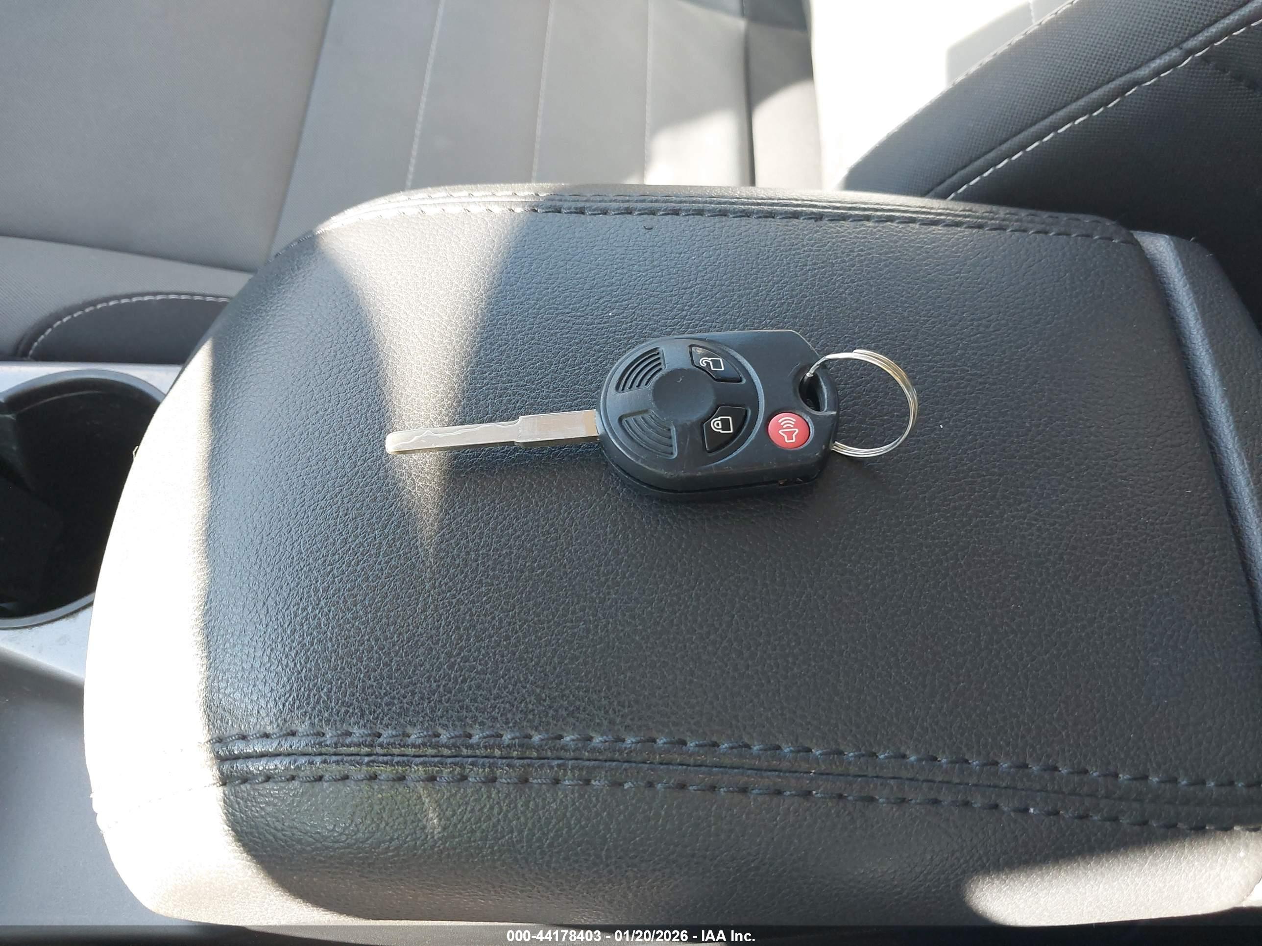 FORD ESCAPE image 11