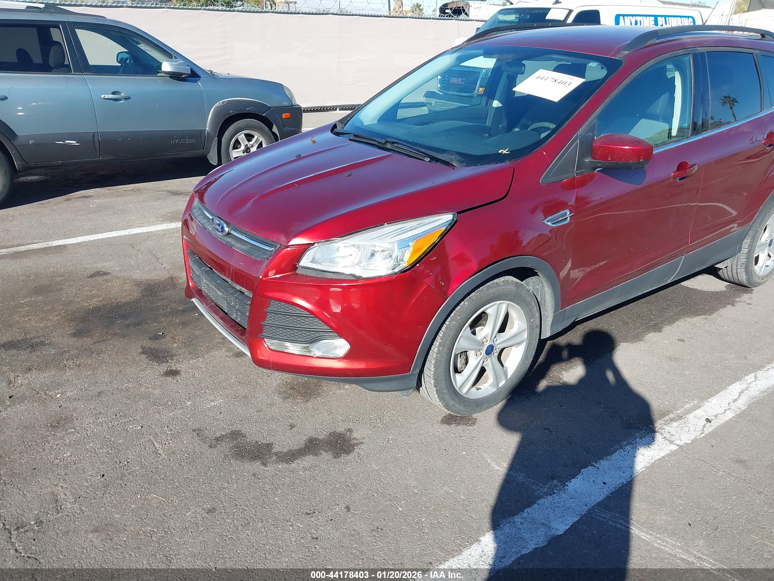 FORD ESCAPE image 2