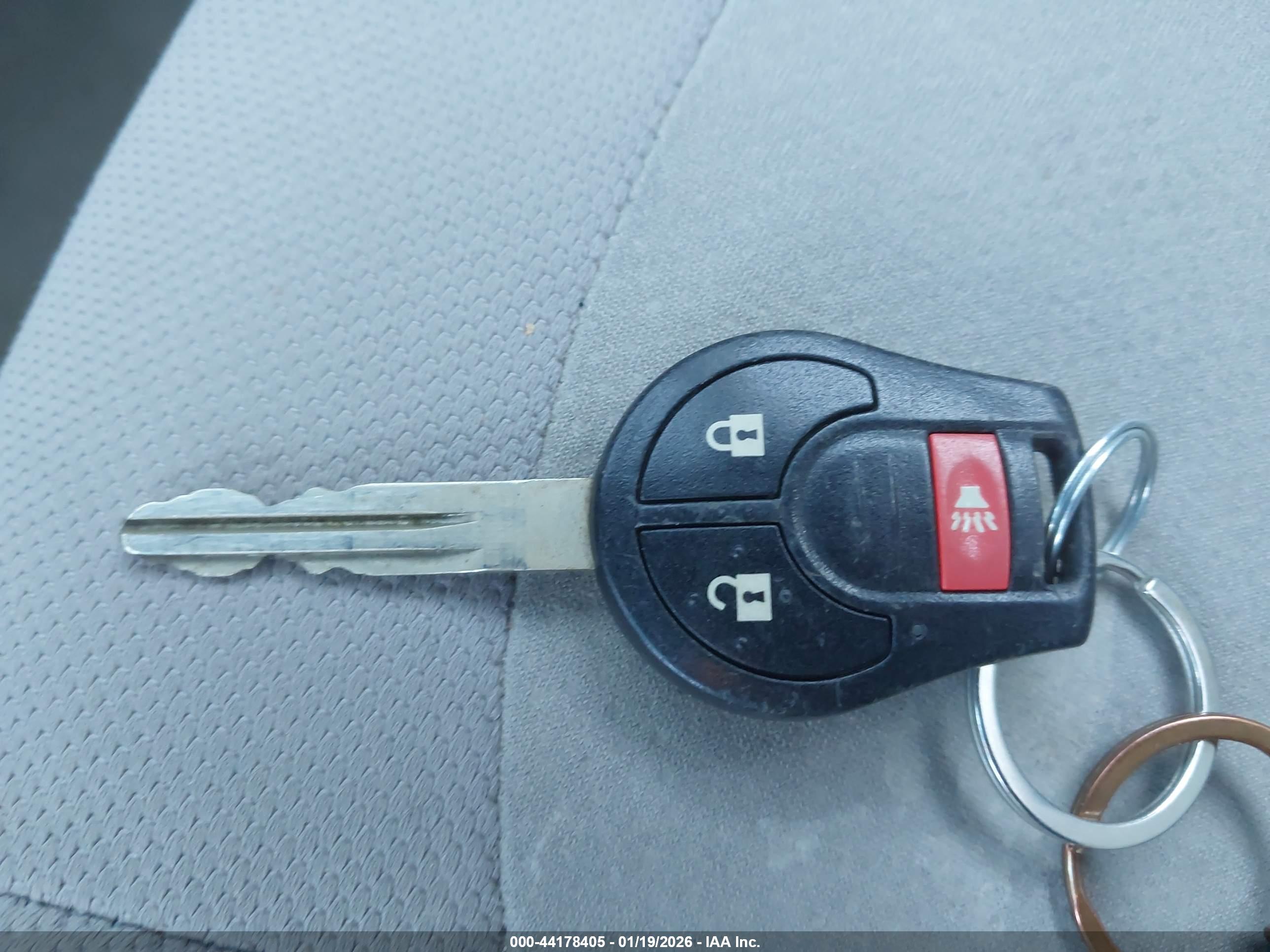 NISSAN ROGUE image 11