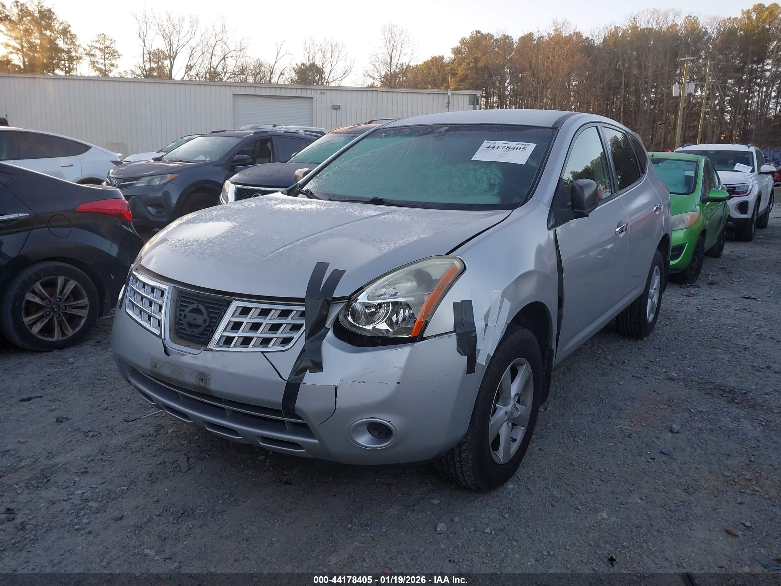 NISSAN ROGUE image 2